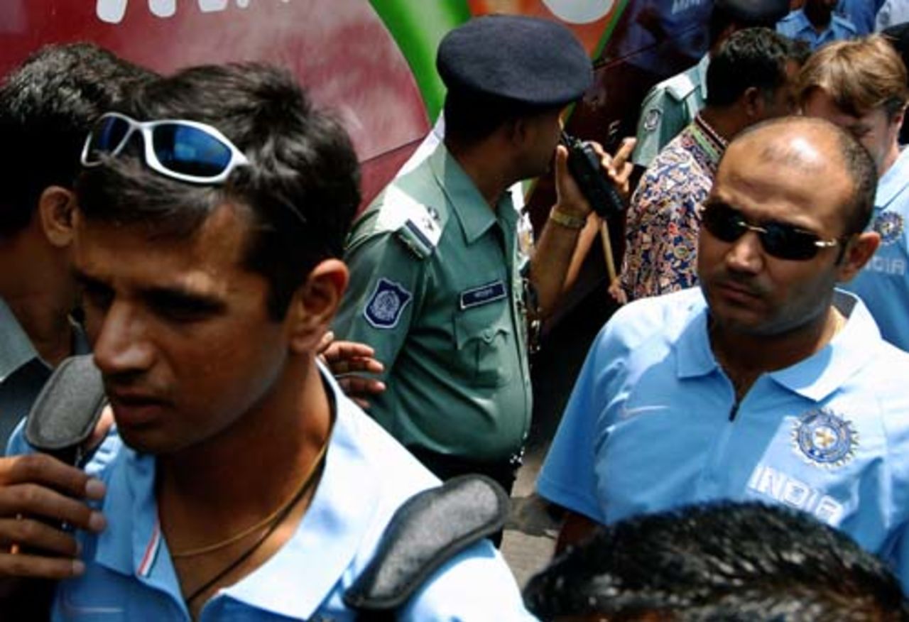 Rahul Dravid and Virender Shewag head for the team bus, Dhaka, May 7, 2007