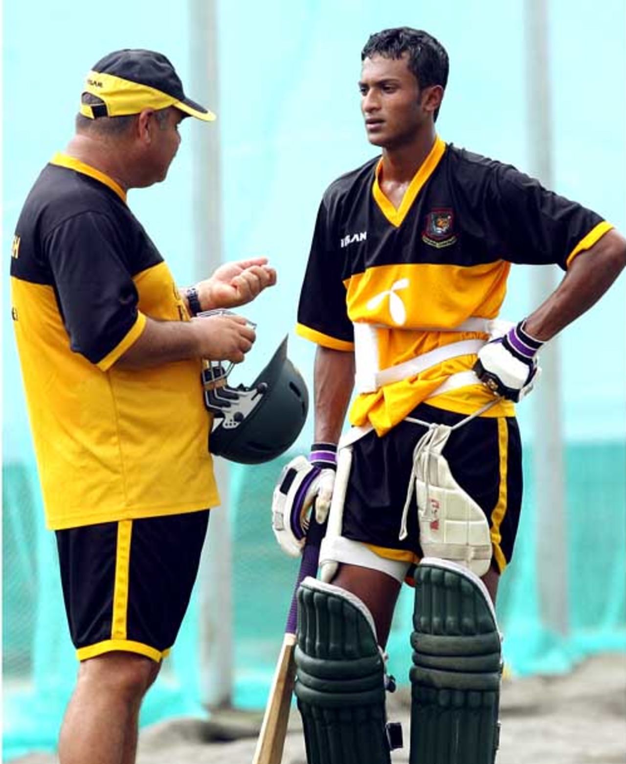 Mohammad Rafique finds another way to engage Dav Whatmore | Cricinfo.com