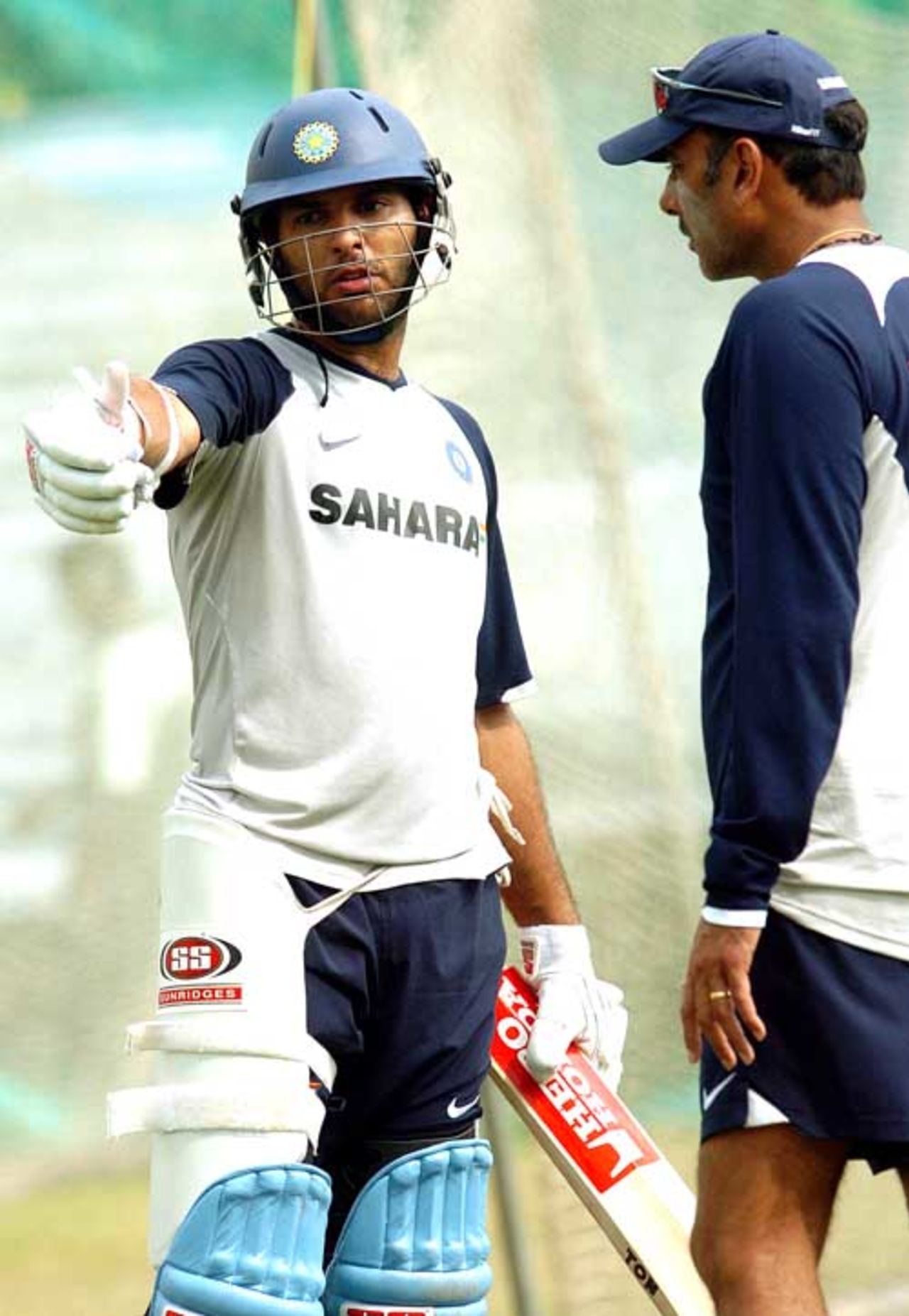 Yuvraj Singh and Ravi Shastri share a word during practice, Mirpur Stadium, Dhaka, May 8, 2007