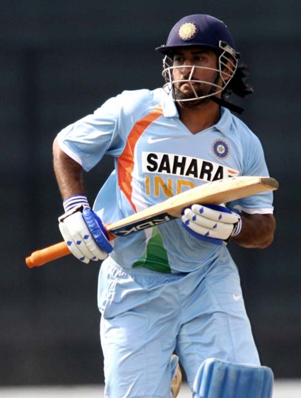 Mahendra Singh Dhoni fought off cramps to score an unbeaten 91,
Bangladesh v India, 1st ODI, Mirpur, May 10, 2007