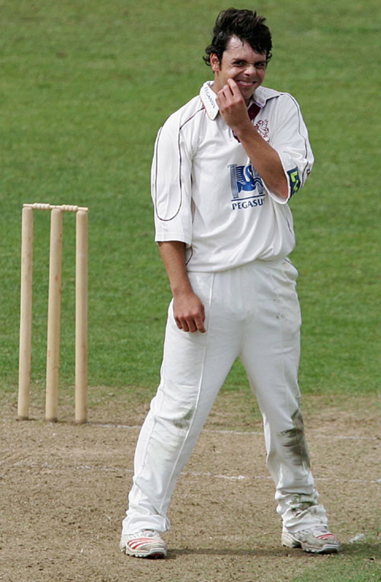 Mike Munday doesn't know where to look after being clattered for four, Somerset v West Indians, Taunton, May 12, 2007