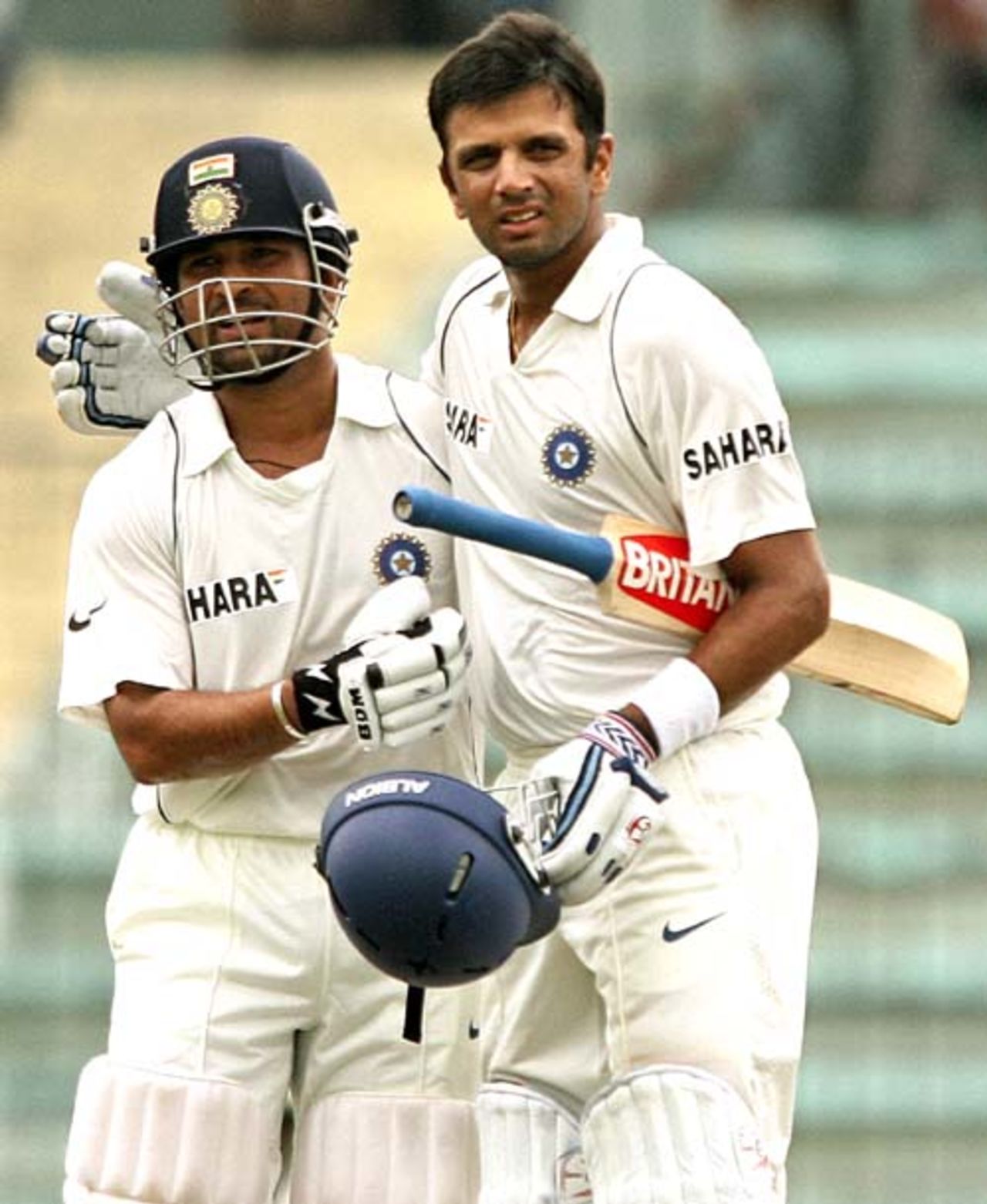 Sachin Tendulkar congratulates Rahul Dravid on his century, Bangladesh v India, 2nd Test, Mirpur, 2nd day, May 26, 2007