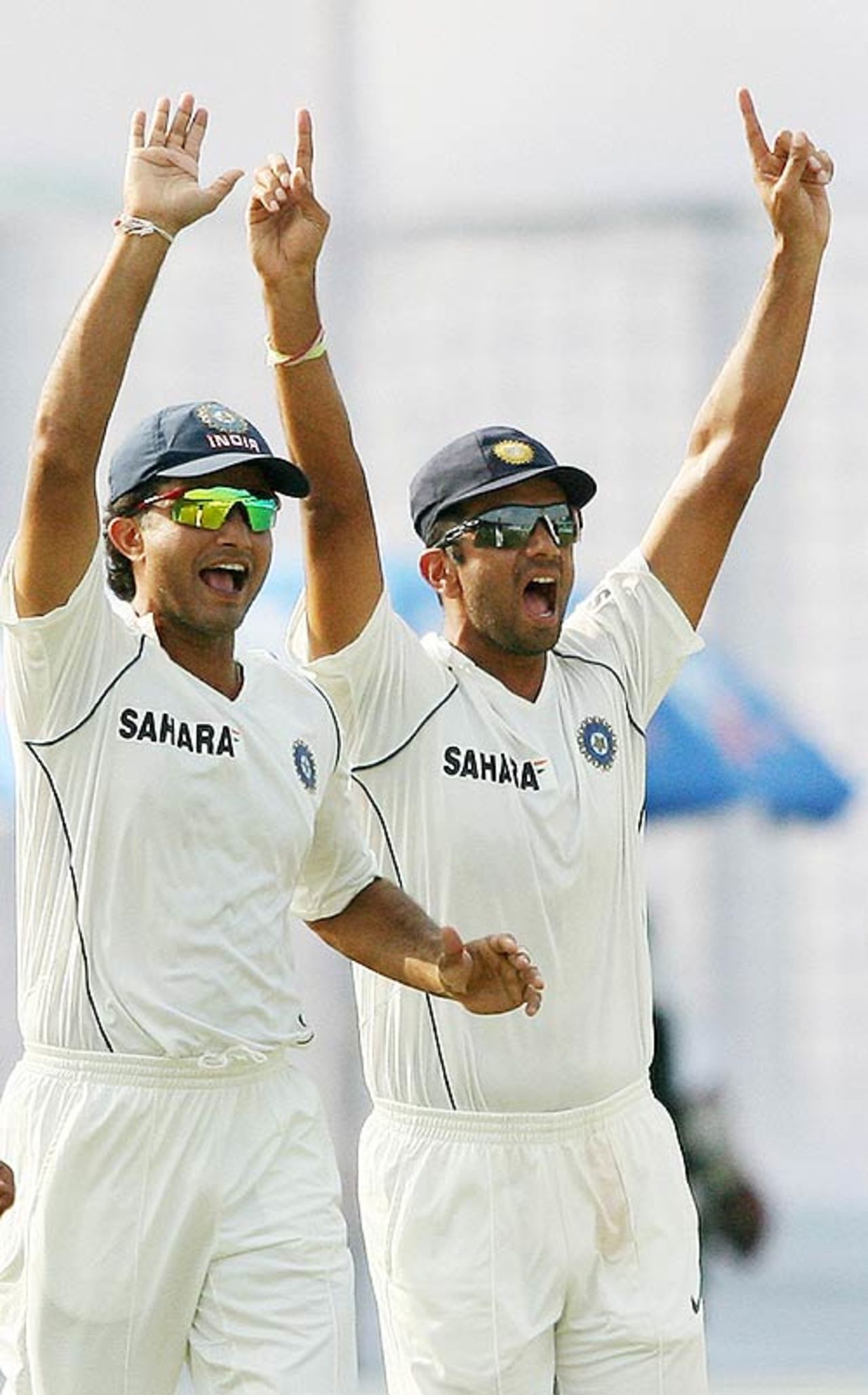 Sourav Ganguly and Rahul Dravid appeal for a wicket, Bangladesh v India, 2nd Test, Mirpur, 2nd day, May 26, 2007