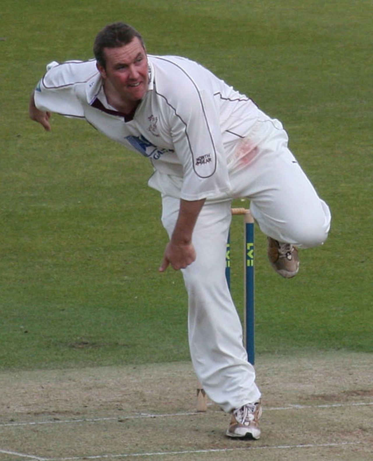 Ian Blackwell sends one down, Middlesex v Somerset, Lord's, May 31, 2007