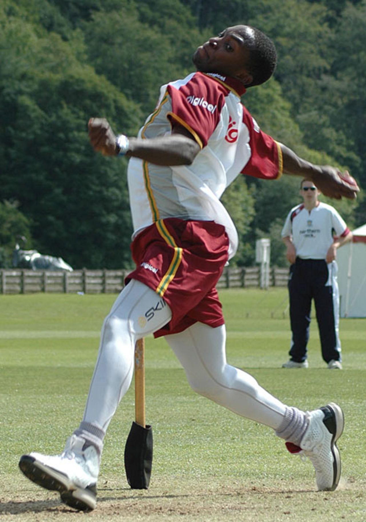 Fidel Edwards warms up at a chilly Racecourse Ground, Durham, May 31, 2007