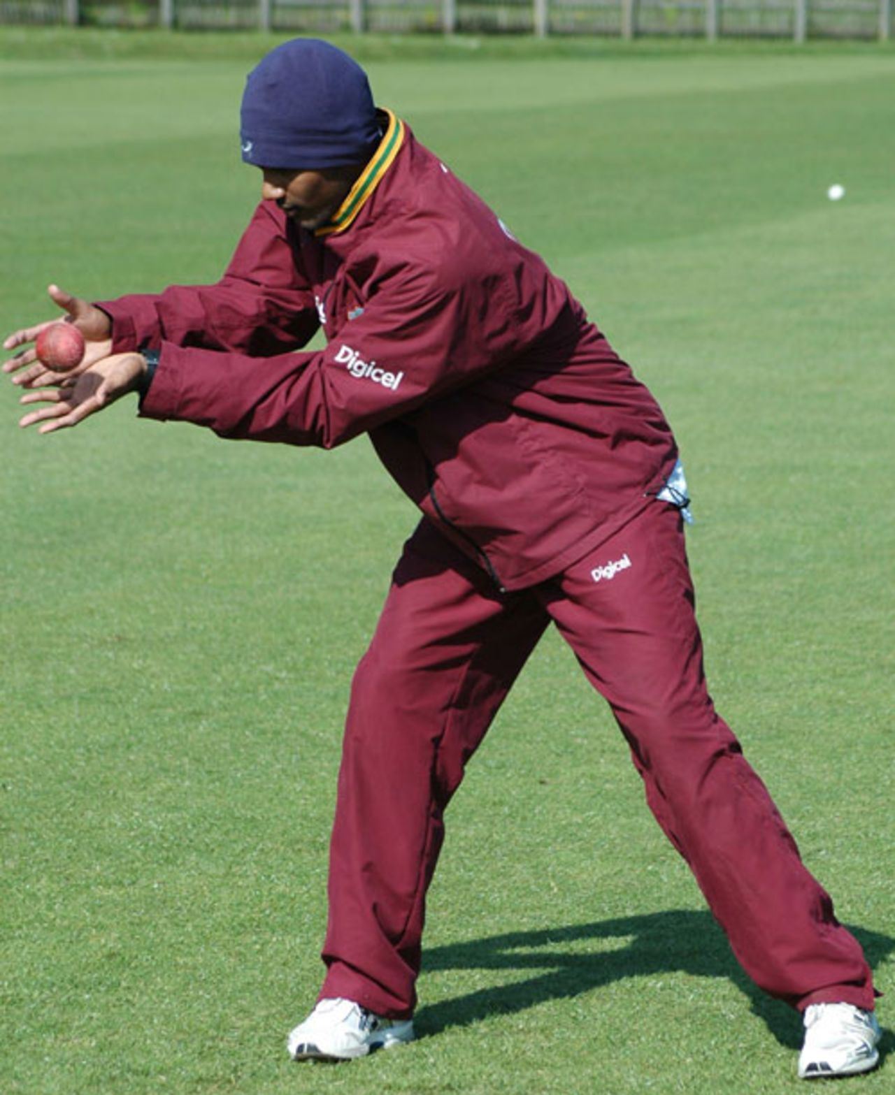 Denesh Ramdin does warm-up catching before the practice session at a chilly Racecourse Ground, Durham, May 31, 2007