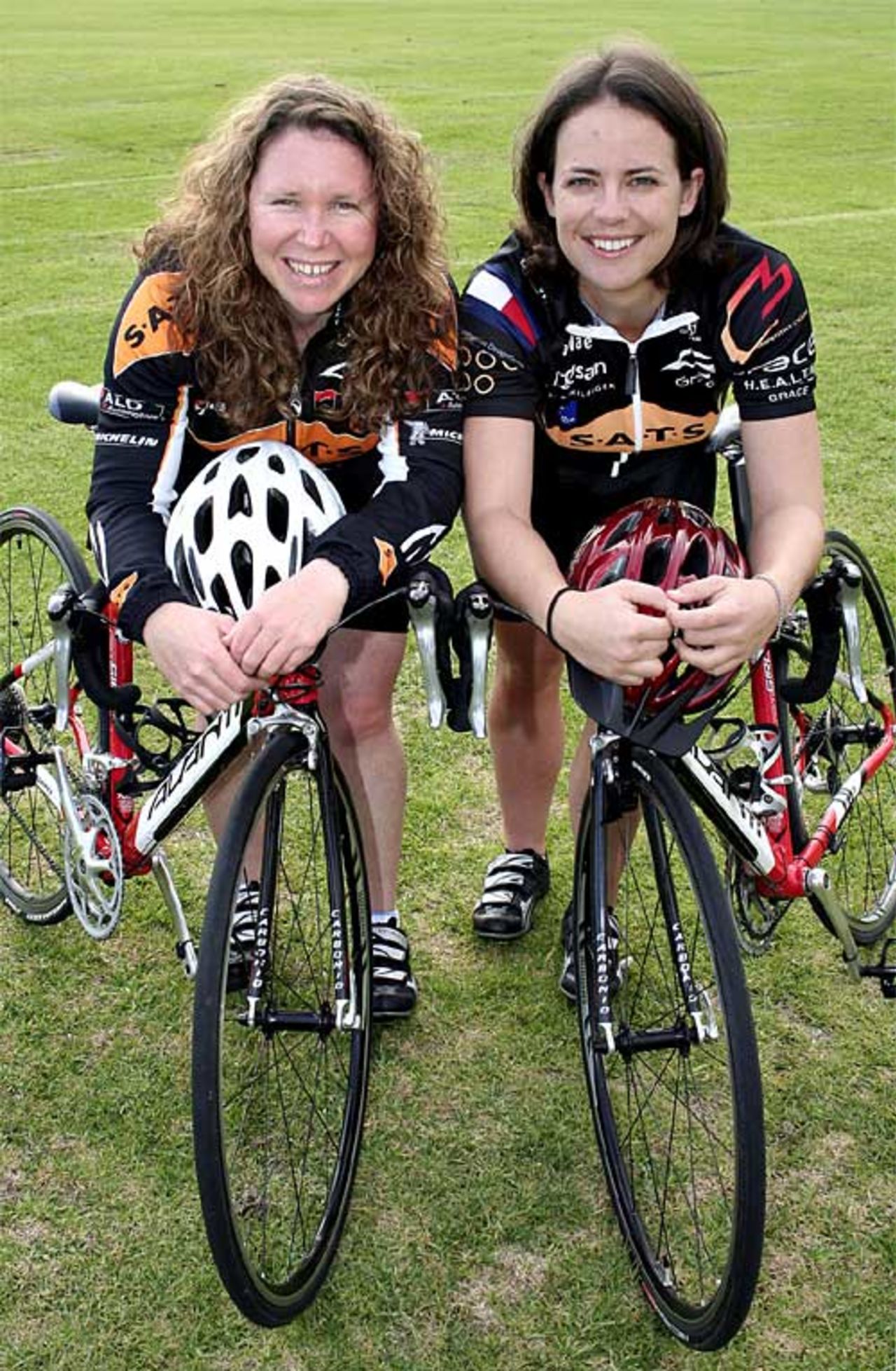Australia's Angele Gray and Avril Fahey prepare for the Diabetes Ride Across Oz