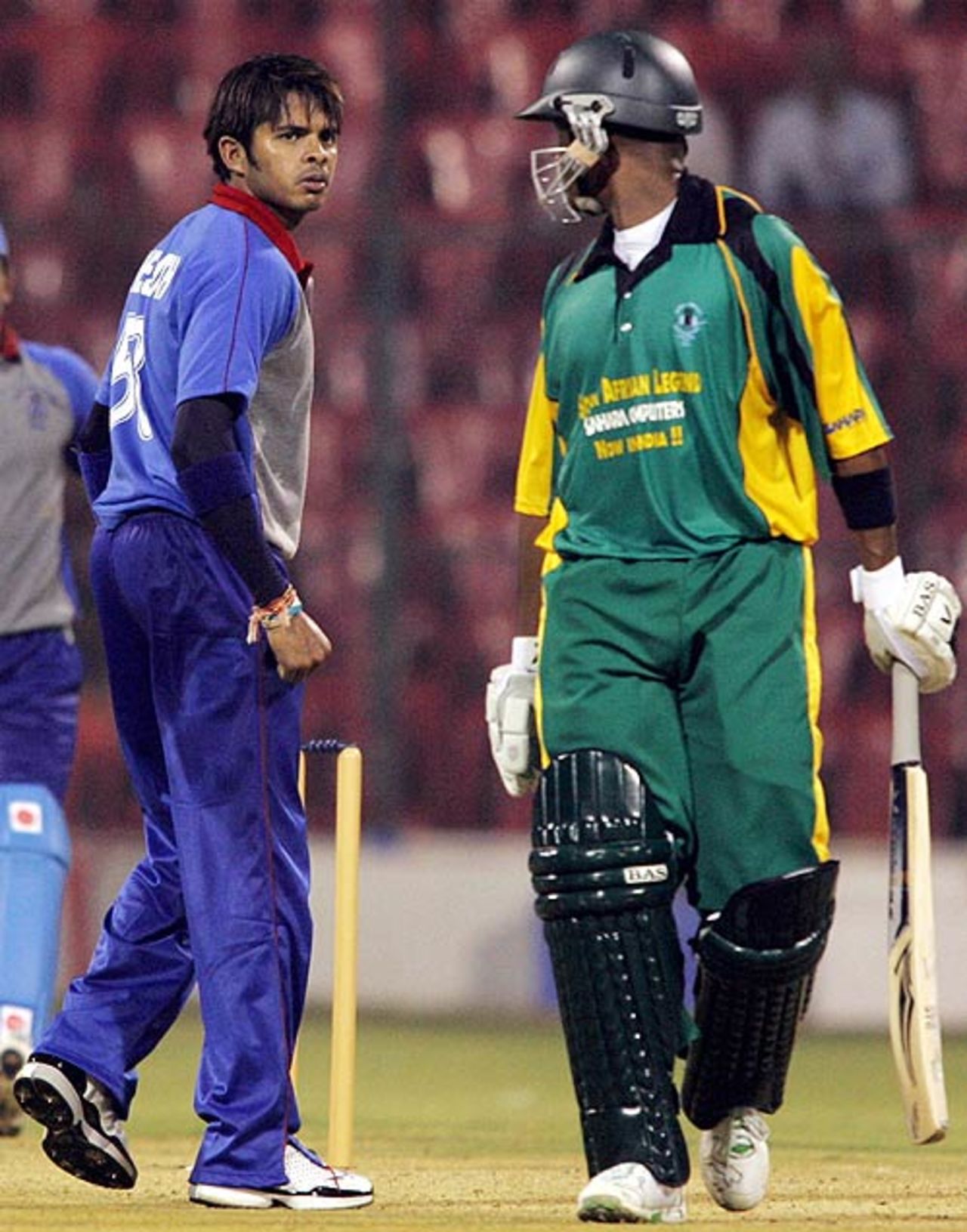 Sreesanth gives Bosman the stare after dismissing him, Asia XI v Africa XI, Twenty20, Bangalore, June 5, 2007
