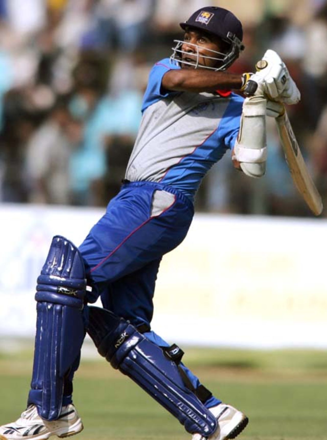 Mahela Jayawardene pulls during his stroke-filled innings of 65, 1st ODI, Afro-Asia Cup, Bangalore, June 6