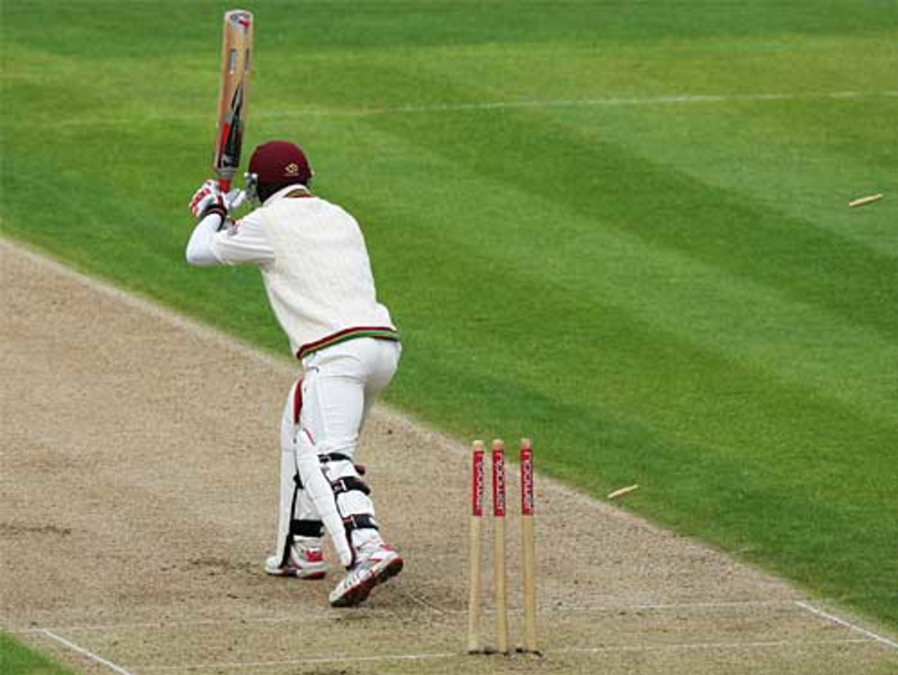 Devon Smith shoulders arms and Ryan Sidebottom gets a second, England v West Indies, 4th Test, Chester-le-Street, June 16, 2007