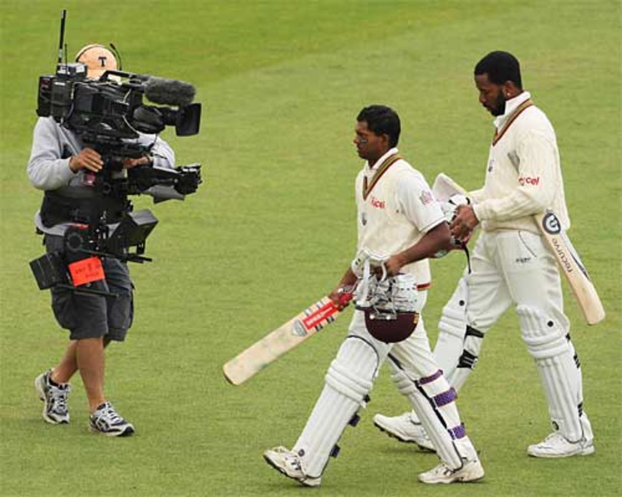 Job well done - Shiv Chanderpaul and Corey Collymore kept their focus in their last-wicket stand of 58, England v West Indies, 4th Test, Chester-le-Street, June 17, 2007