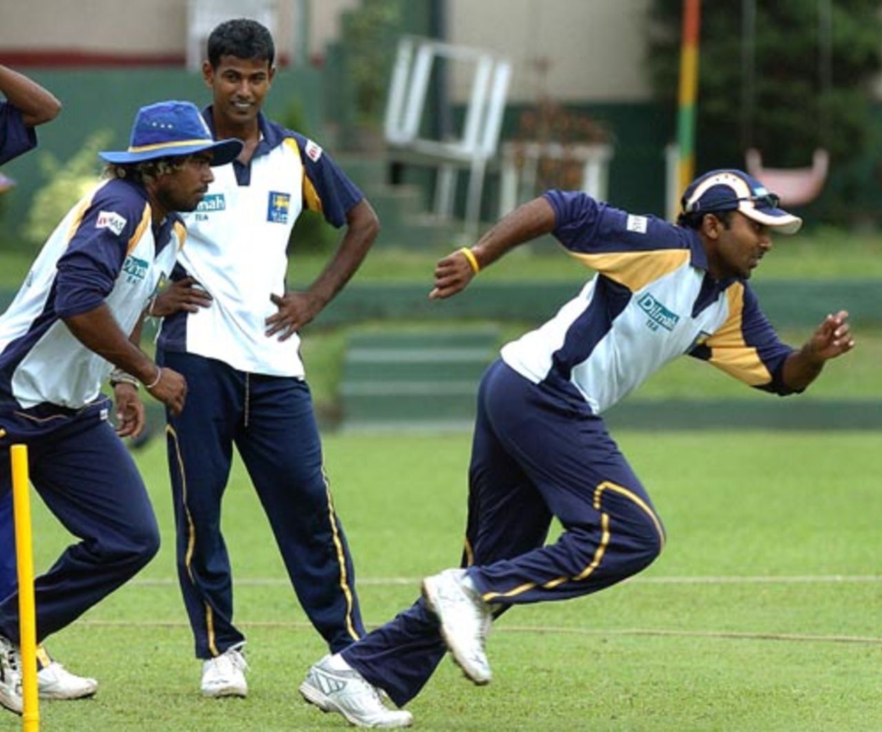 Mahela Jayawardene sets off on a run during a training session at the Nondescript Cricket Club (NCC), Colombo, June 18, 2007
