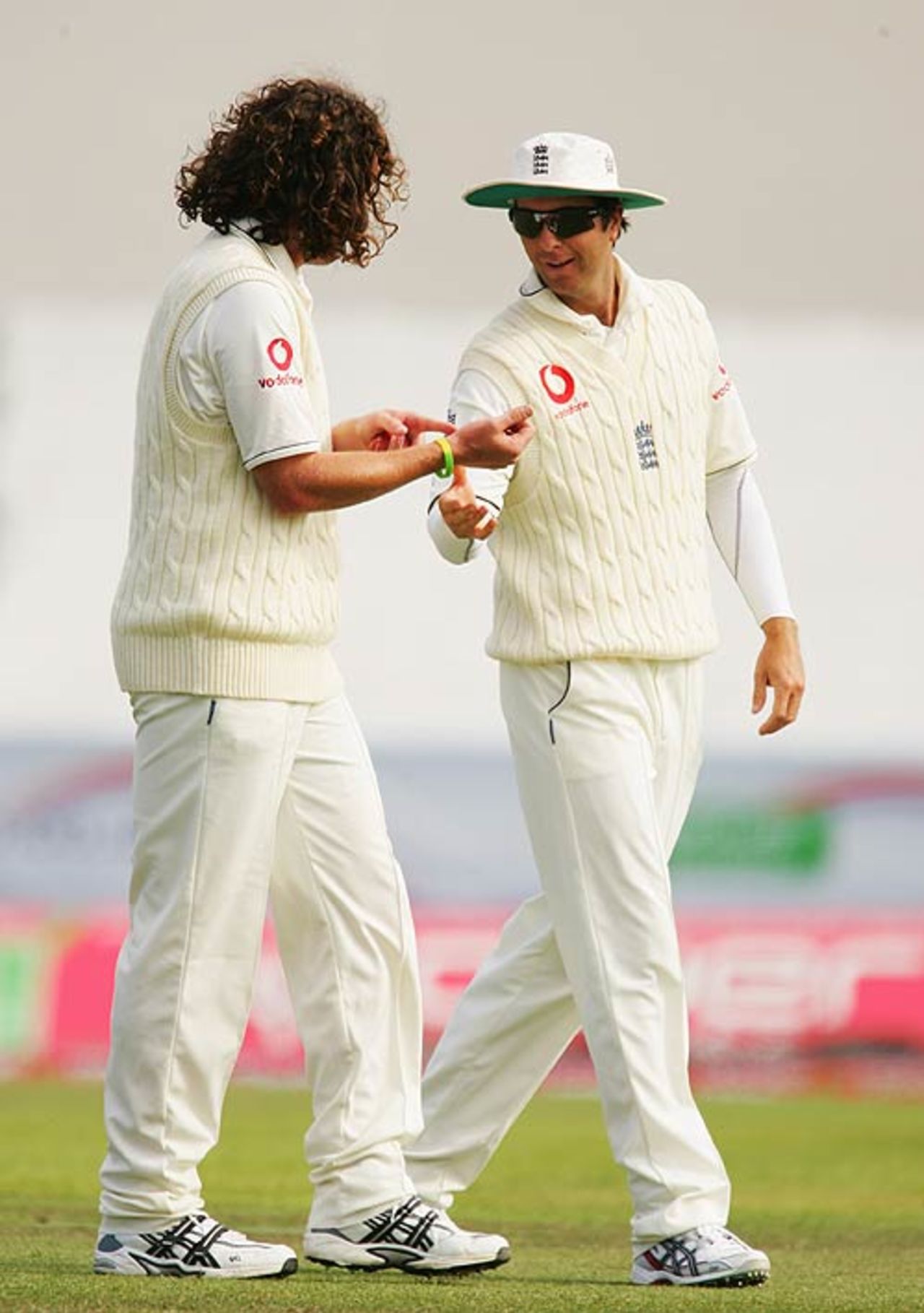 Ryan Sidebottom and Michael Vaughan, England v West Indies, 4th Test, Chester-le-Street, June 18, 2007