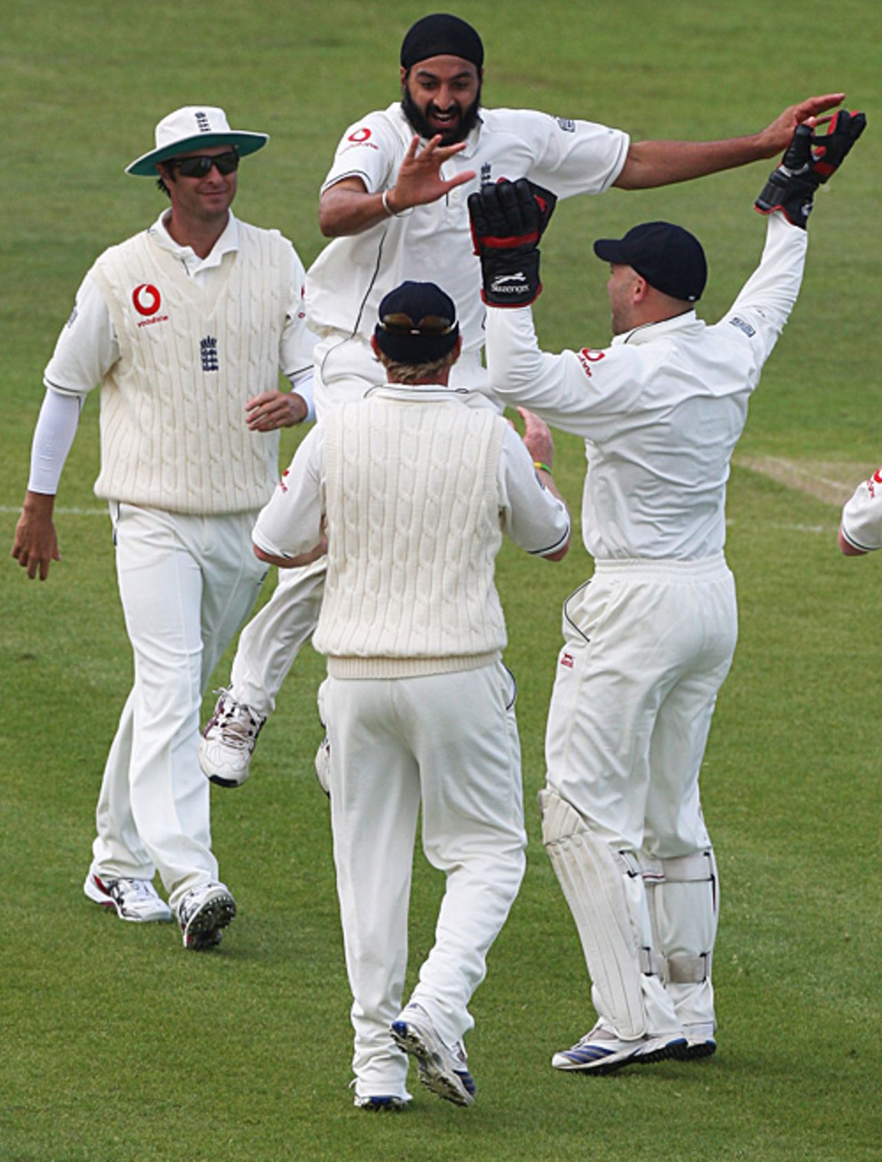 Monty Panesar celebrates the wicket of Runako Morton, England v West Indies, 4th Test, Chester-le-Street, June 18, 2007