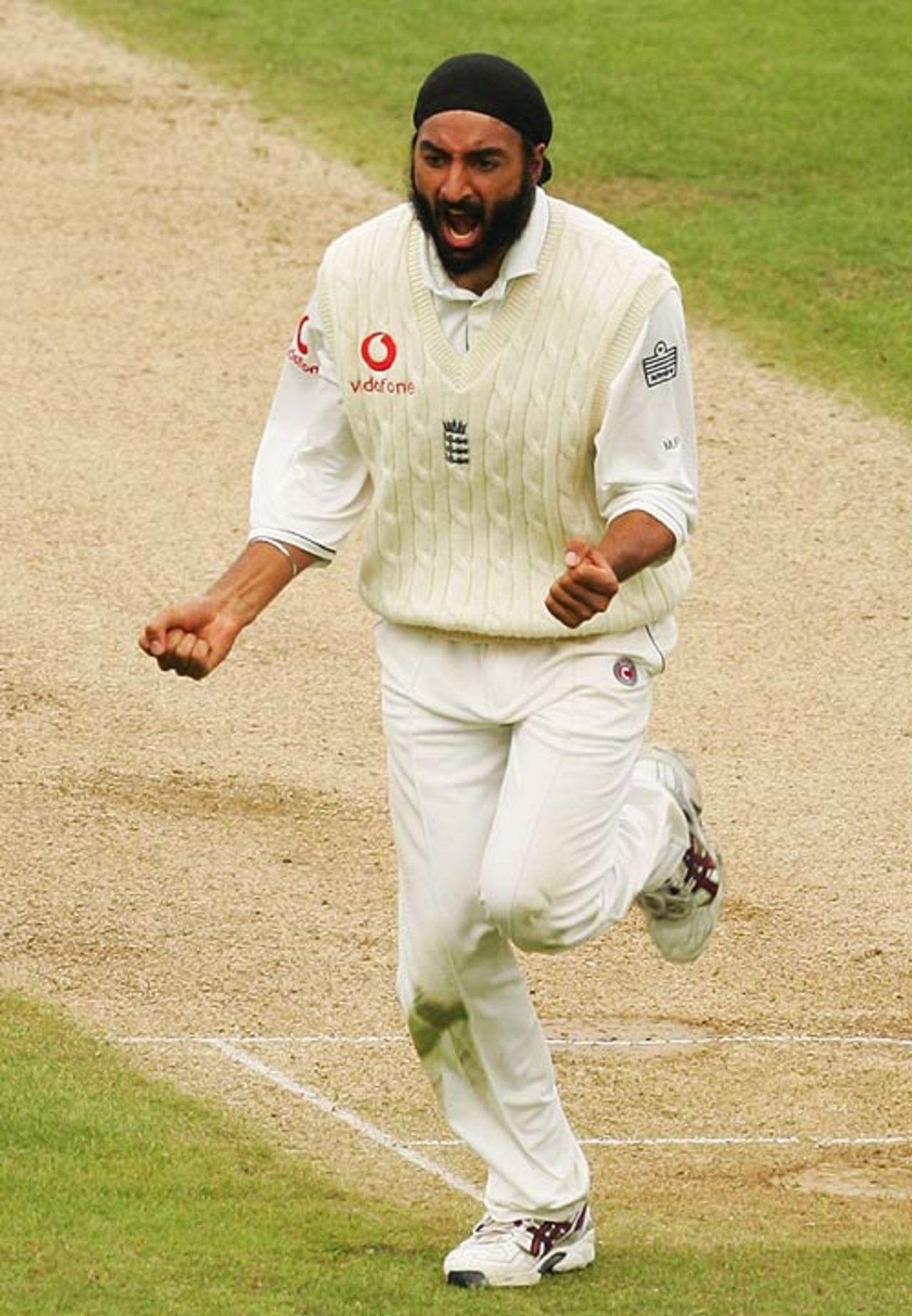 Monty Panesar ended Dwayne Bravo's resistance, England v West Indies, 4th Test, Chester-le-Street, June 19, 2007