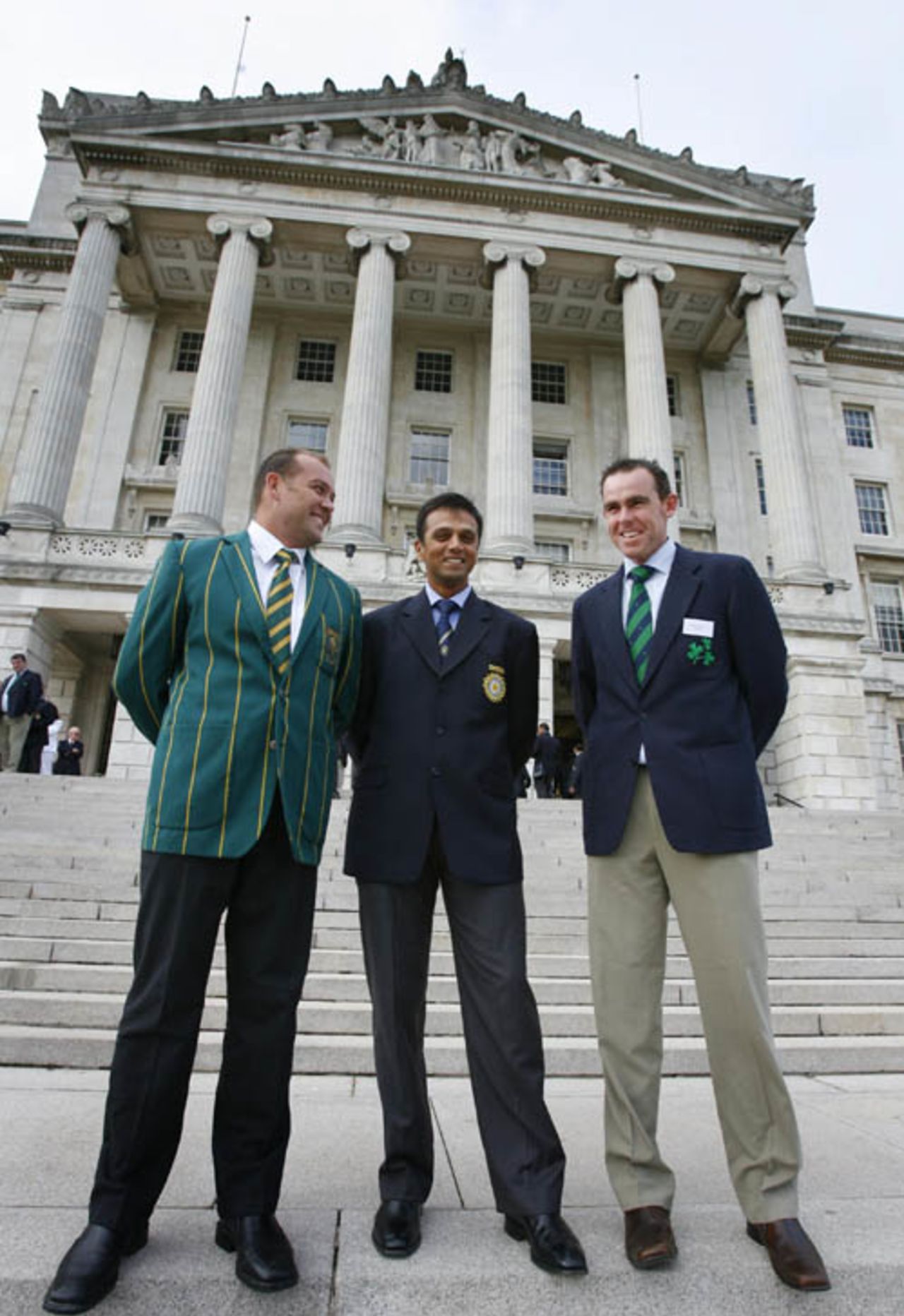Jacques Kallis, Rahul Dravid and Trent Johnston pose in front of the Stormont Parliament building, Belfast, June 22, 2007
