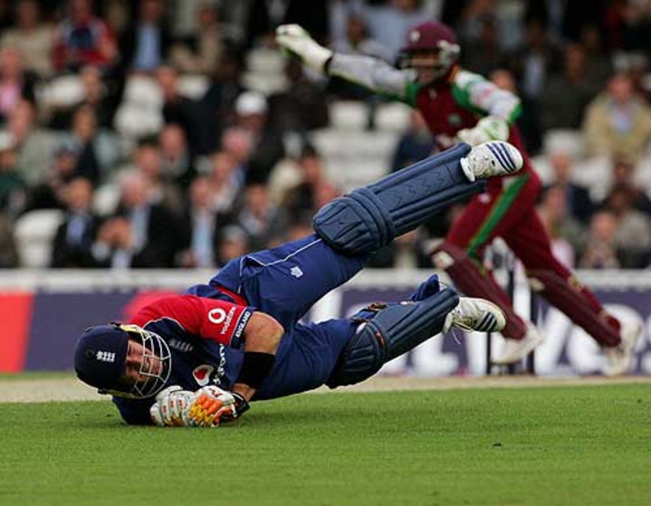 Kevin Pietersen landed heavily and hurt his knee while being run out for 16, England v West Indies, Twenty20, The Oval, June 28, 2007