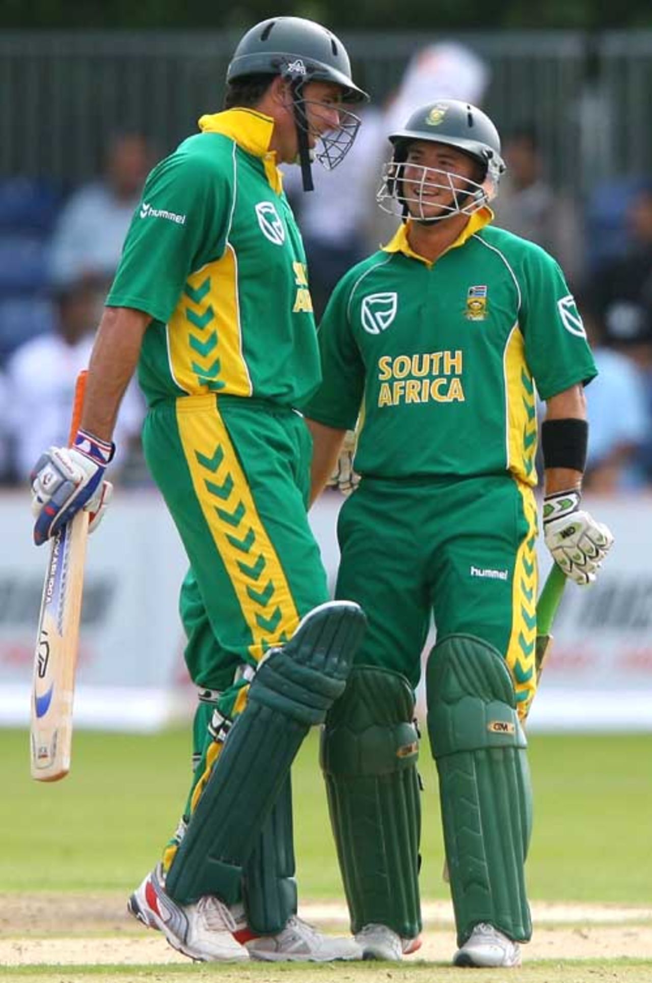 Justin Kemp  and Herschelle Gibbs get a breather during their 90-run fifth wicket stand, India v South Africa, 3rd ODI, Belfast, July 1, 2007