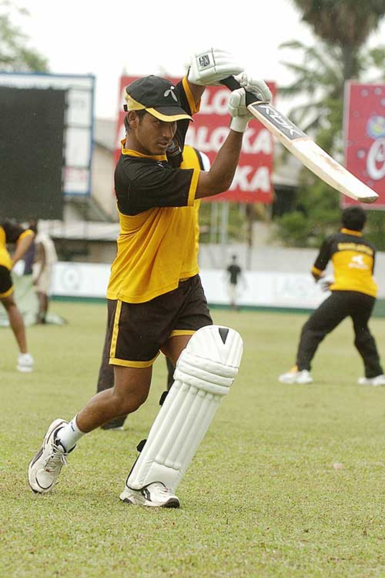 Mohammad Ashraful prepares for his second Test as Bangladesh captain, Colombo, July 2, 2007