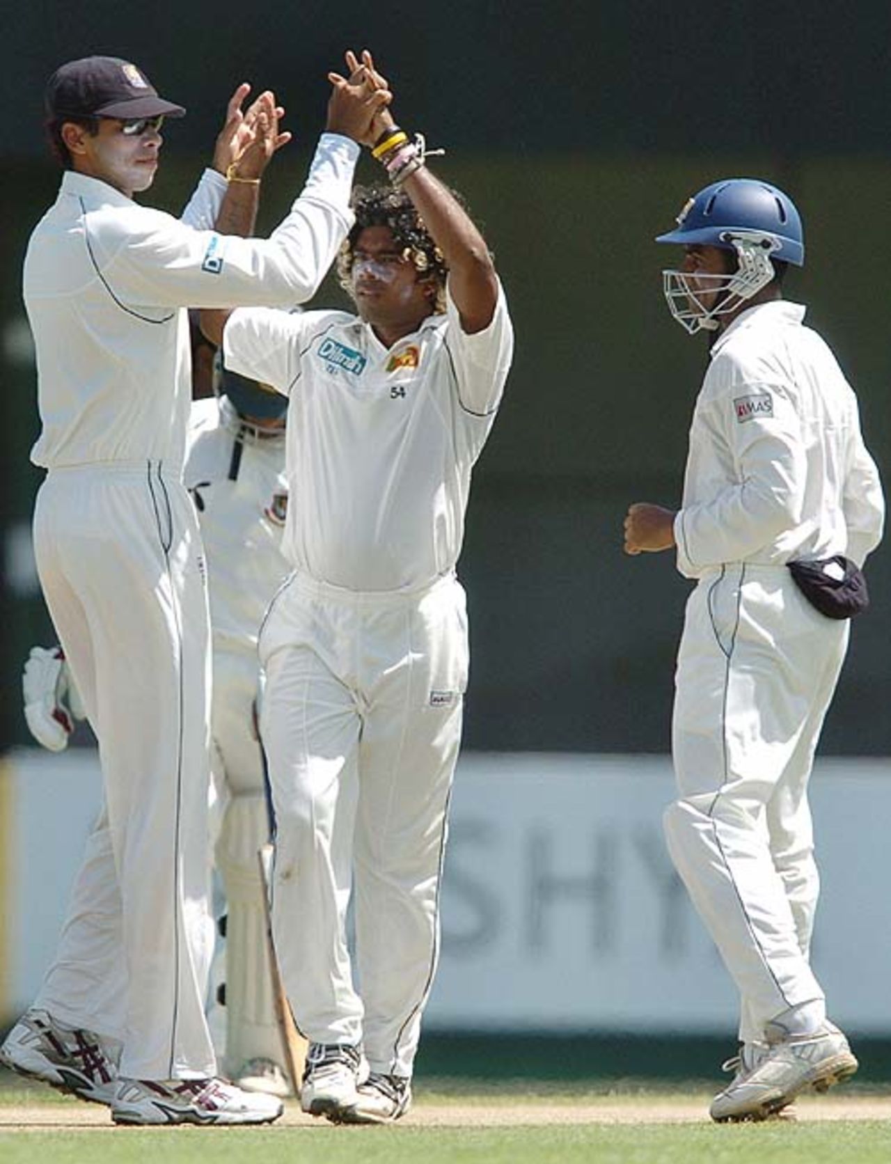 Lasith Malinga celebrates with his team-mates after dismissing Shahriar Nafees, Sri Lanka v Bangladesh, 2nd Test, P Saravanamuttu Stadium, Colombo, 1st day, July 3, 2007