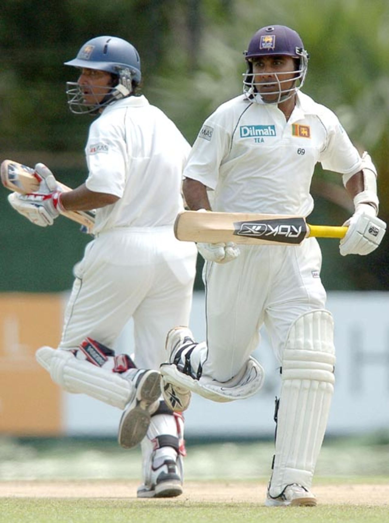 Kumar Sangakkara and Mahela Jayawardene pick up a single during their 98-run partnership, Sri Lanka v Bangladesh, 2nd Test, P Saravanamuttu Stadium, Colombo, 2nd day, July 4, 2007