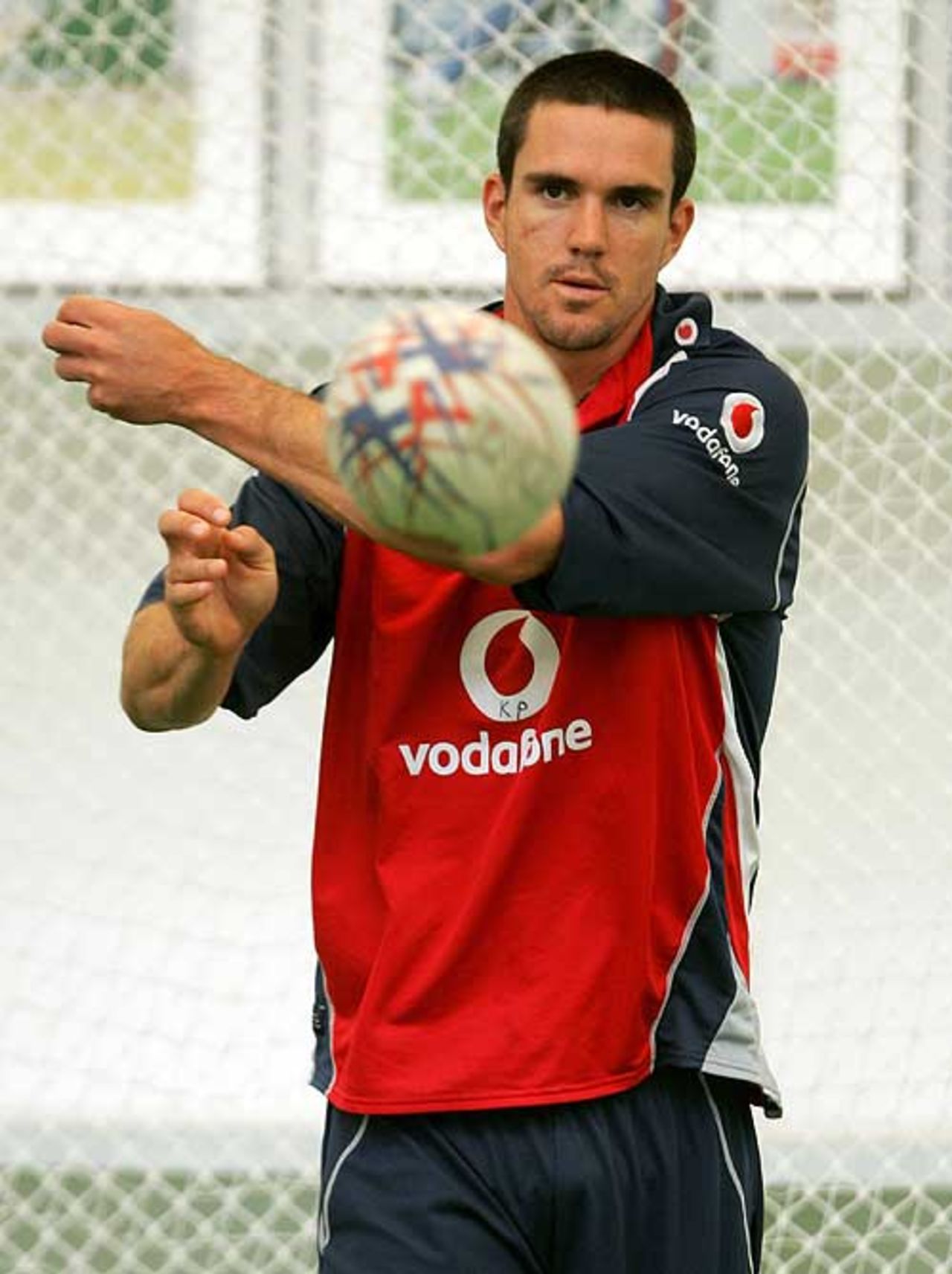 Kevin Pietersen in the indoor nets at Loughborough ahead of the 3rd ODI between England and West Indies at Trent Bridge, July 6, 2007