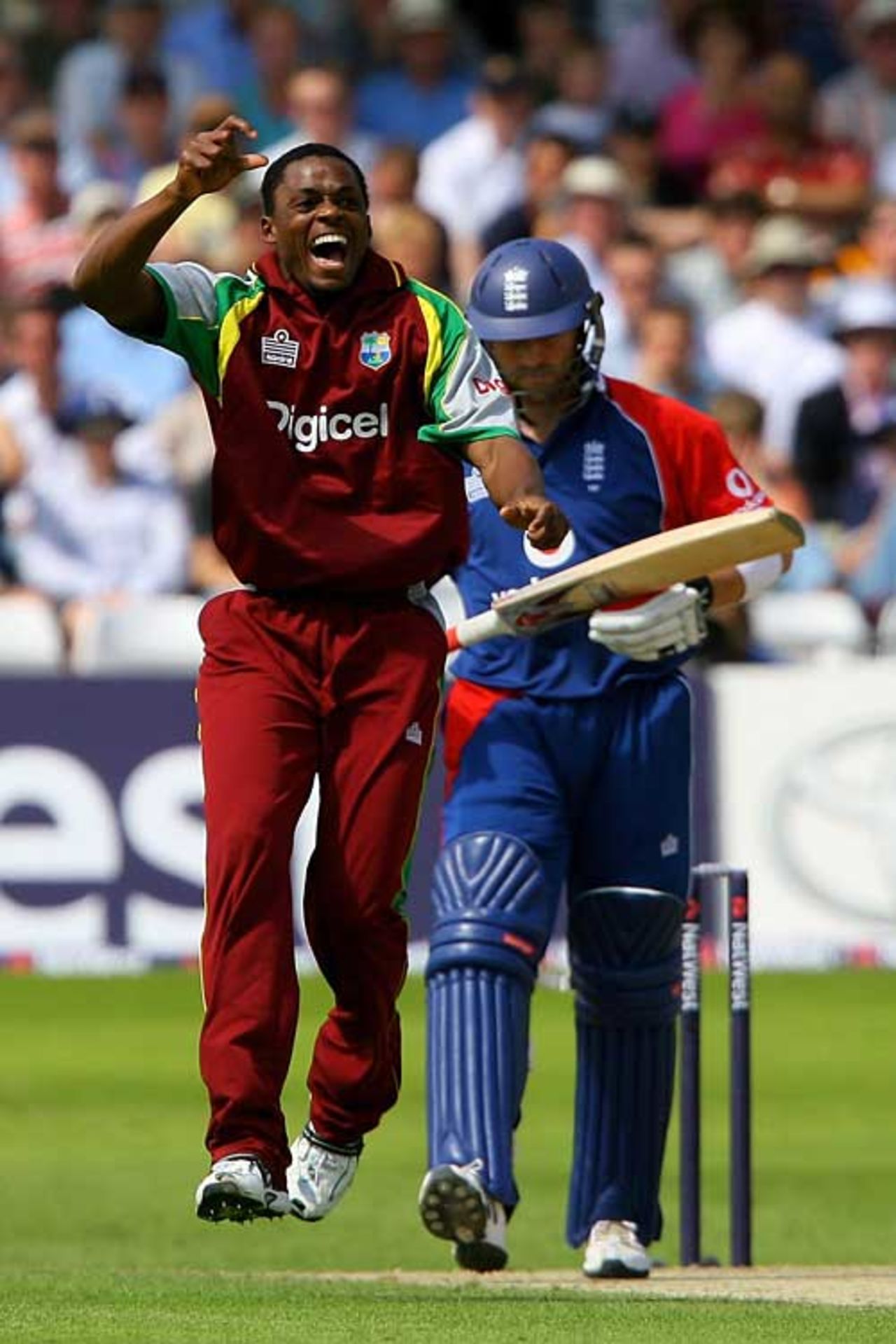 Daren Powell screams in delight after removing Matt Prior, England v West Indies, 3rd ODI, Trent Bridge, July 7, 2007