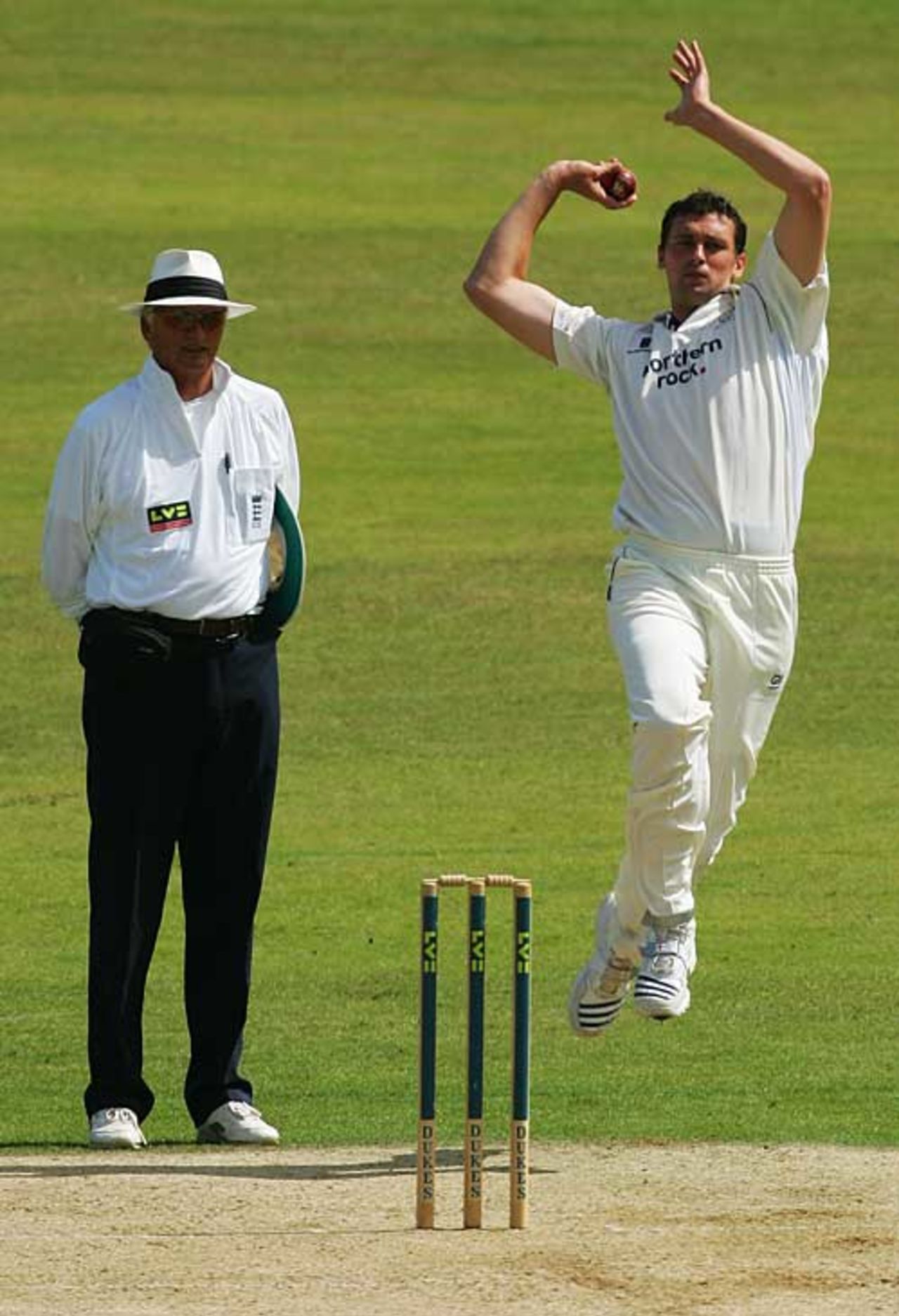 Steve Harmison steams in against Surrey, Surrey v Durham, County Championship, The Oval, July 8, 2007