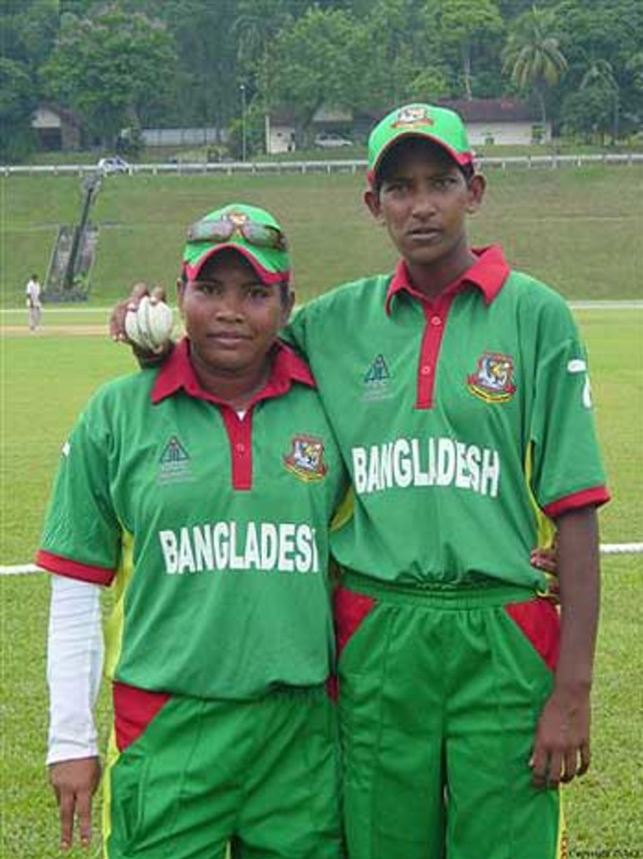 Bangladesh women cricketers, Shamima Akhter and Panna Ghosh, Johor, July 2007