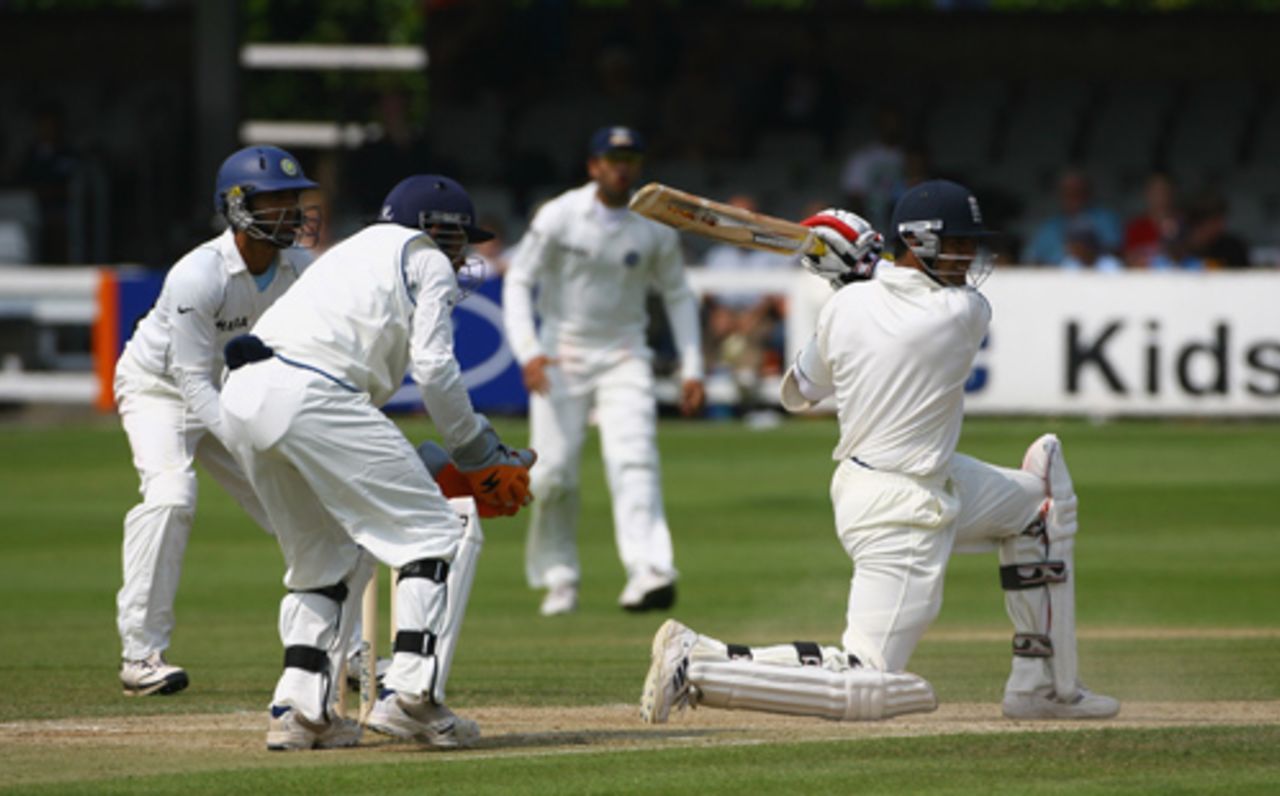 Owais Shah cuts as the England Lions make use of good batting conditions, England Lions v Indians, Tour match, 3rd day, Chelmsford, July 15, 2007
