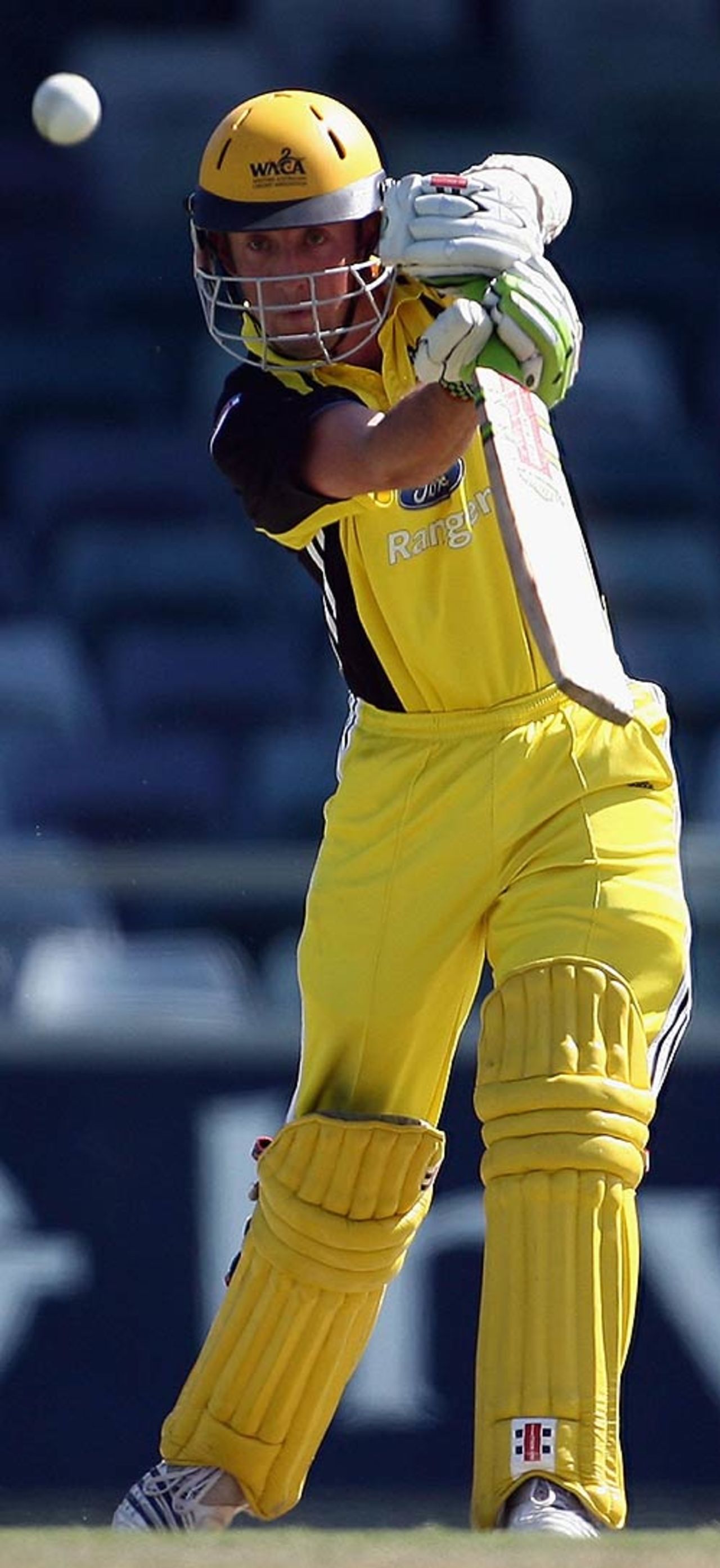 Luke Ronchi drives on his way to 105, Western Australia v New South Wales, FR Cup, Perth, February 7, 2007
