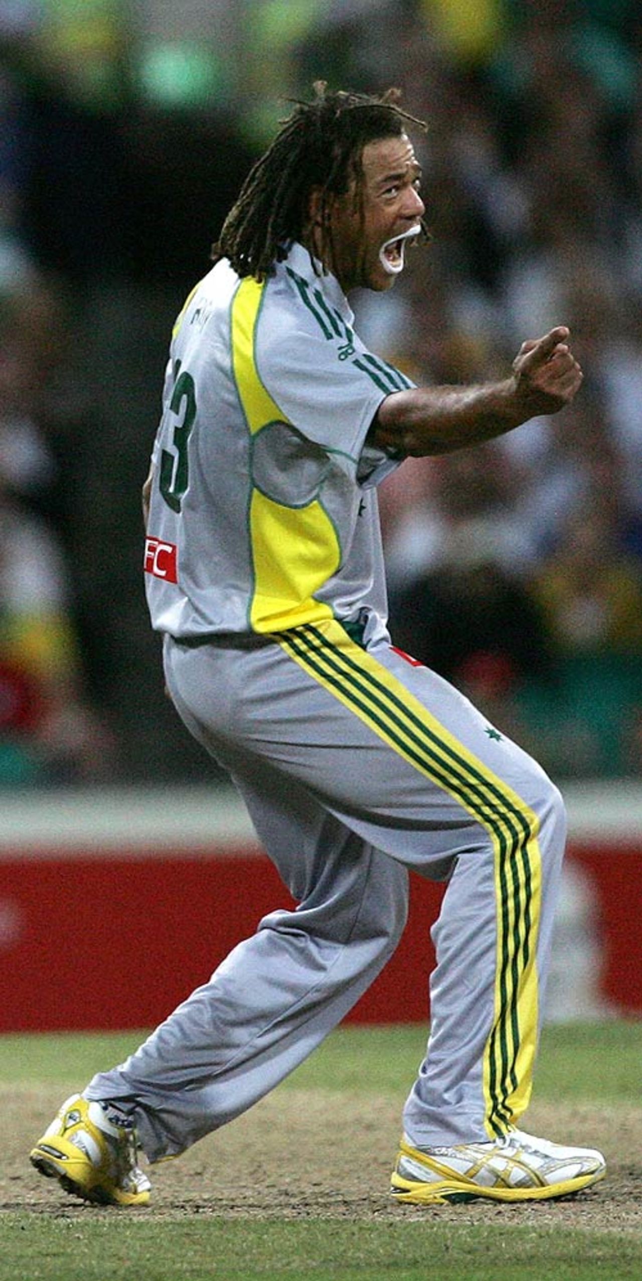 Andrew Symonds asks the umpire for a verdict, Australia v England, Only Twenty20, Sydney, January 9, 2007