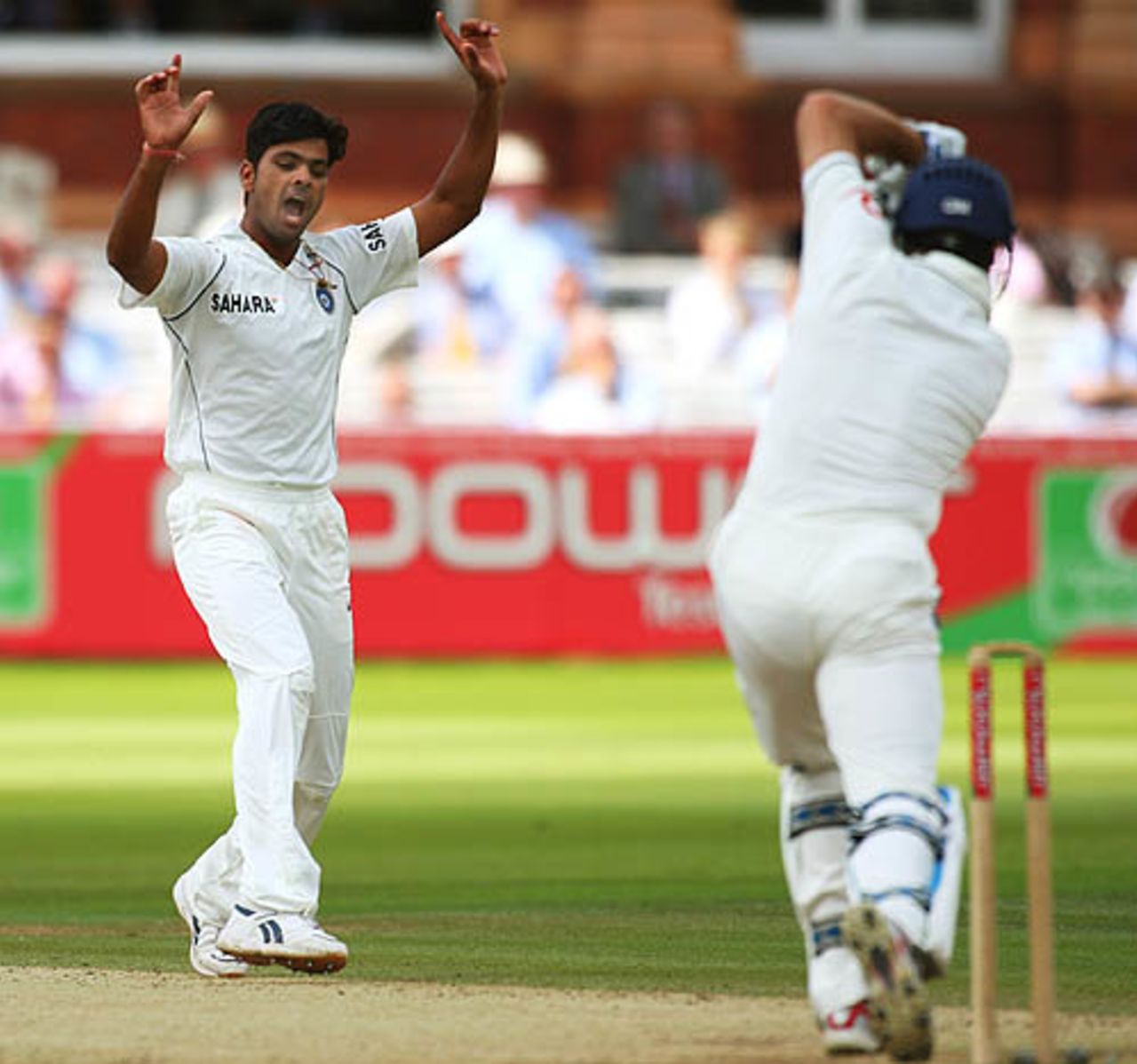 RP Singh celebrates the wicket of Michael Vaughan, England v India, 1st Test, Lord's, 4th day, July 22, 20