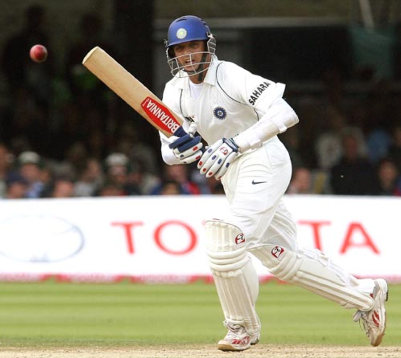 Rahul Dravid plays a stroke off the bowling of Chris Tremlett, England v India, 1st Test, Lord's, 4th day, July 22, 2007