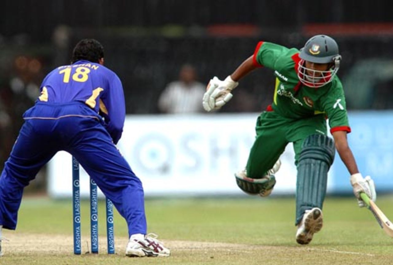 Farhad Reza is caught short of the crease by Tillakaratne Dilshan, Sri Lanka v Bangladesh, 2nd ODI, Colombo, July 23, 2007