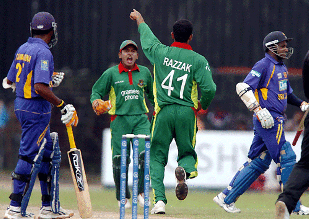 Abdur Razzak had Sanath Jayasuriya caught by Aftab Ahmed for 24, Sri Lanka v India, 2nd ODI, Colombo, July 23, 2007
