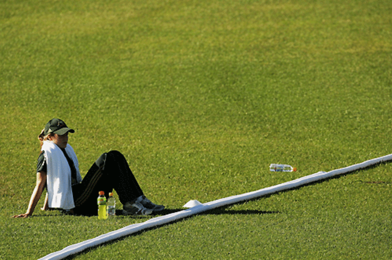 Ellyse Perry watches the action in between carrying drinks on to the field, Australia  women v New Zealand women, 1st ODI, July 19, 2007