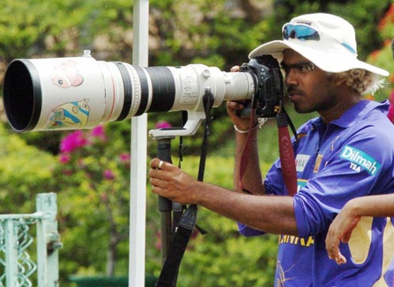 Lasith Malinga remains focused off the field, Sri Lanka v Bangladesh, 3rd ODI, Colombo, July 25, 2007