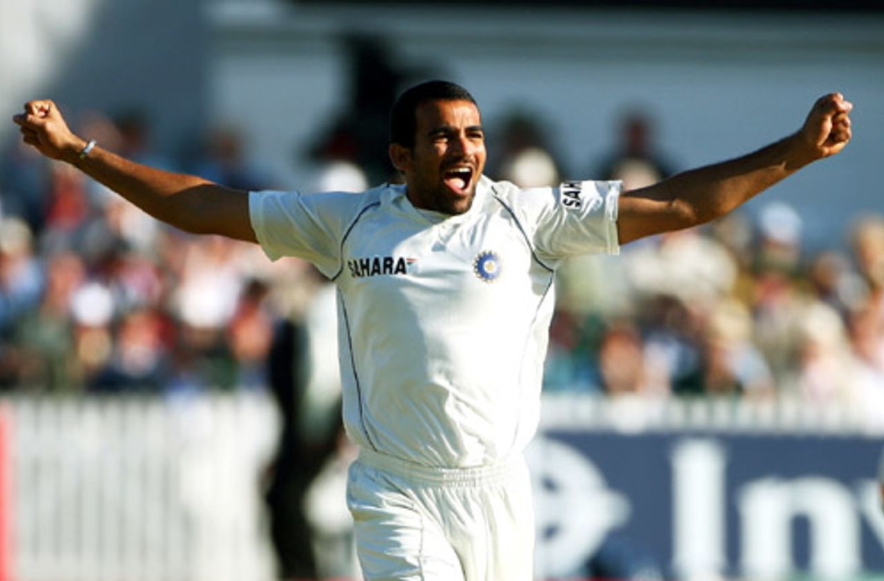 Zaheer Khan took 5 for 75 in England's second innings, England v India, 2nd Test, Trent Bridge, 4th day, July 30, 2007