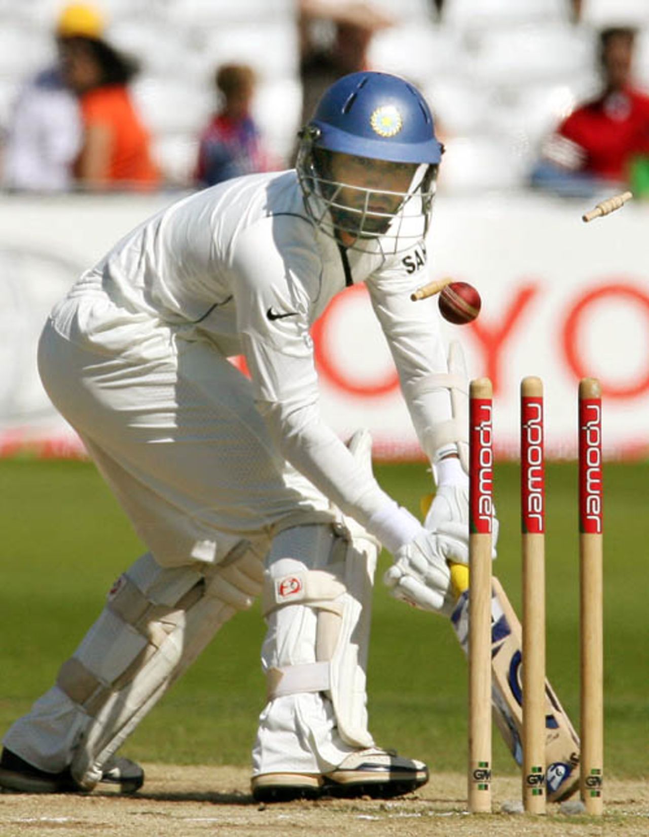 Dinesh Karthik survives a run-out attempt, England v India, 2nd Test, Trent Bridge, 5th day, July 31, 2007