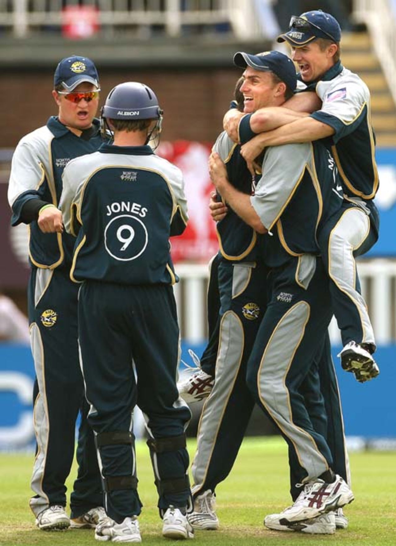Kent players celebrate after Chris Adams was run out, Kent v Sussex, Twenty20 Cup, 2nd semi-final, Edgbaston, August 4, 2007