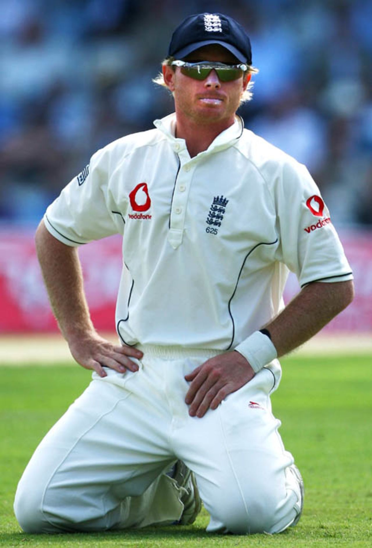 Ian Bell watches as the ball races off to the boundary, England v India, 3rd Test, The Oval, 1st day, August 9, 2007