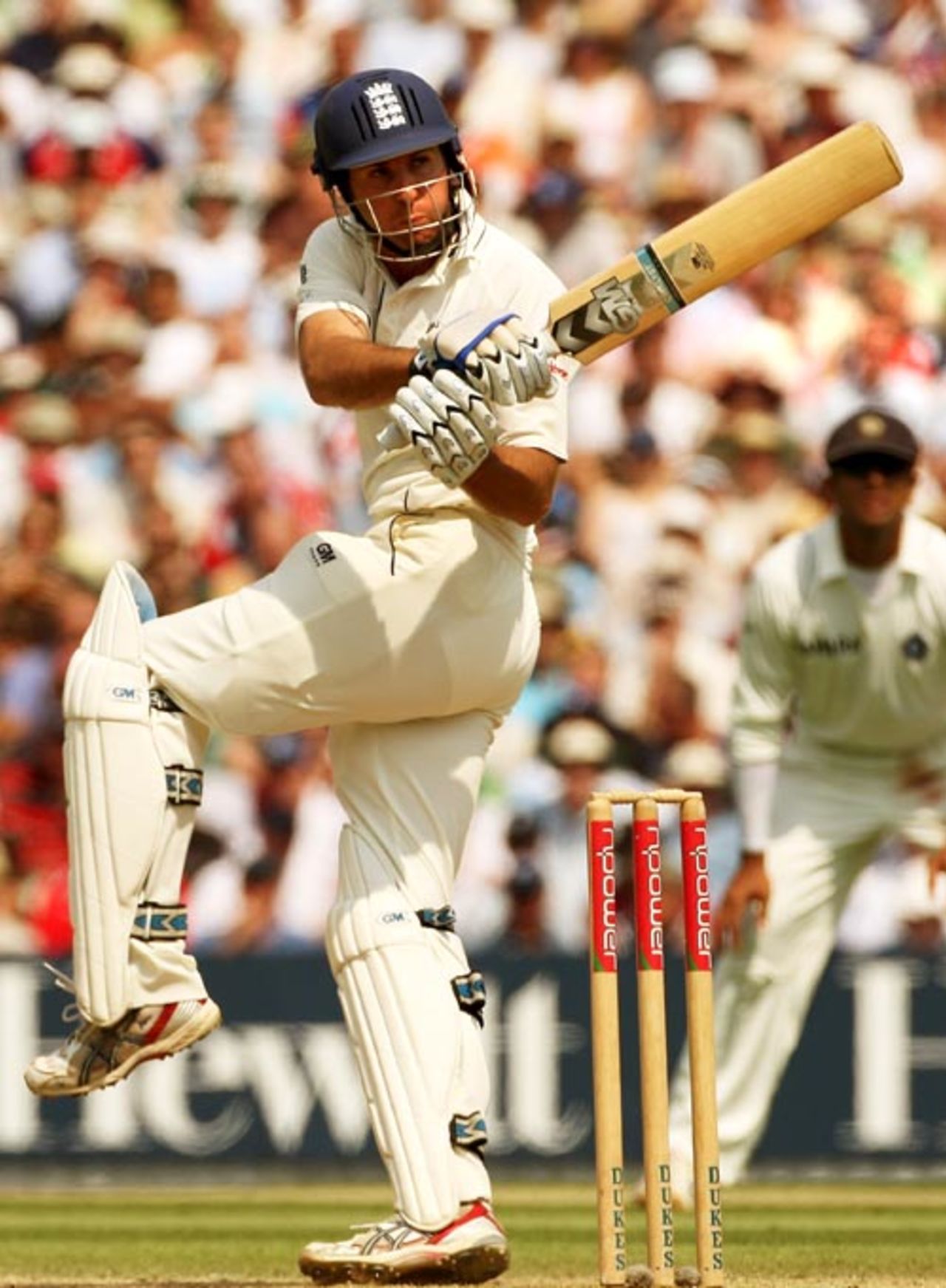 Michael Vaughan hits out during England's reply, England v India, 3rd Test, The Oval, 3rd day, August 11, 2007