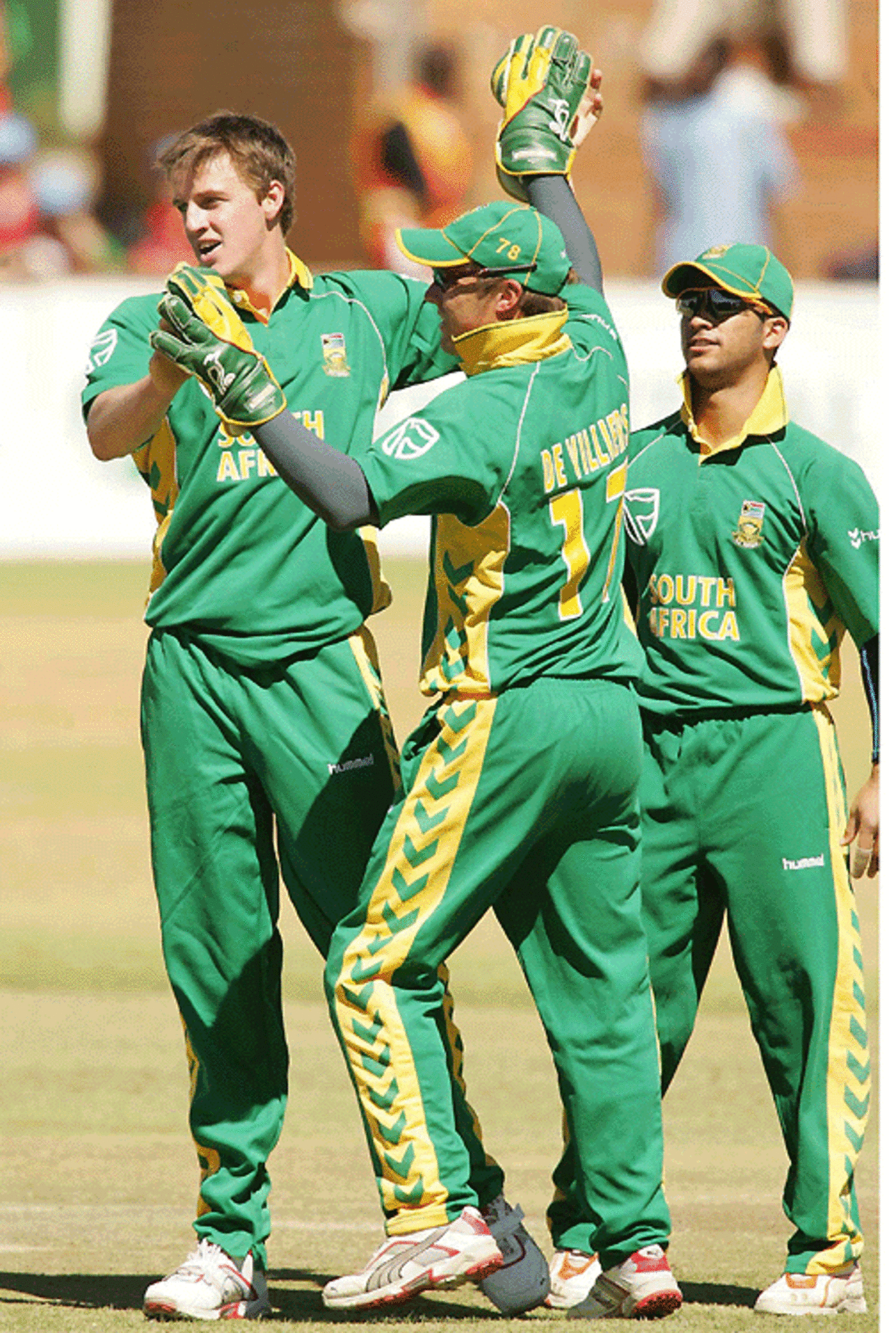 Morne Morkel celebrates after picking up Tatenda Taibu's wicket, Zimbabwe v South Africa, 1st ODI, Bulawayo, August 22, 2007