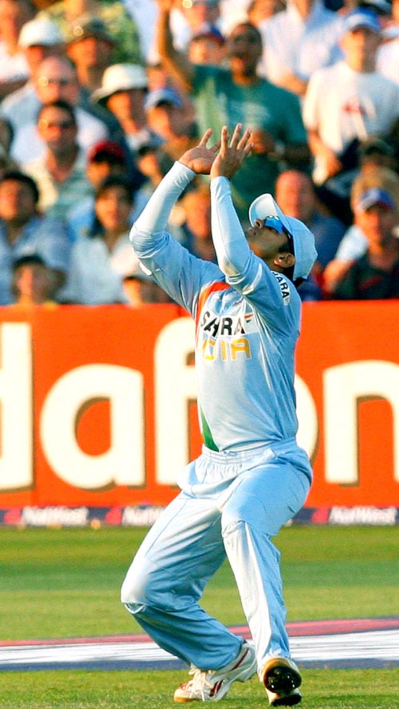 Rahul Dravid successfully took this chance off Matt Prior while his team-mates spilled plenty of catches, England v India, 2nd ODI, Bristol, August 24, 2007
