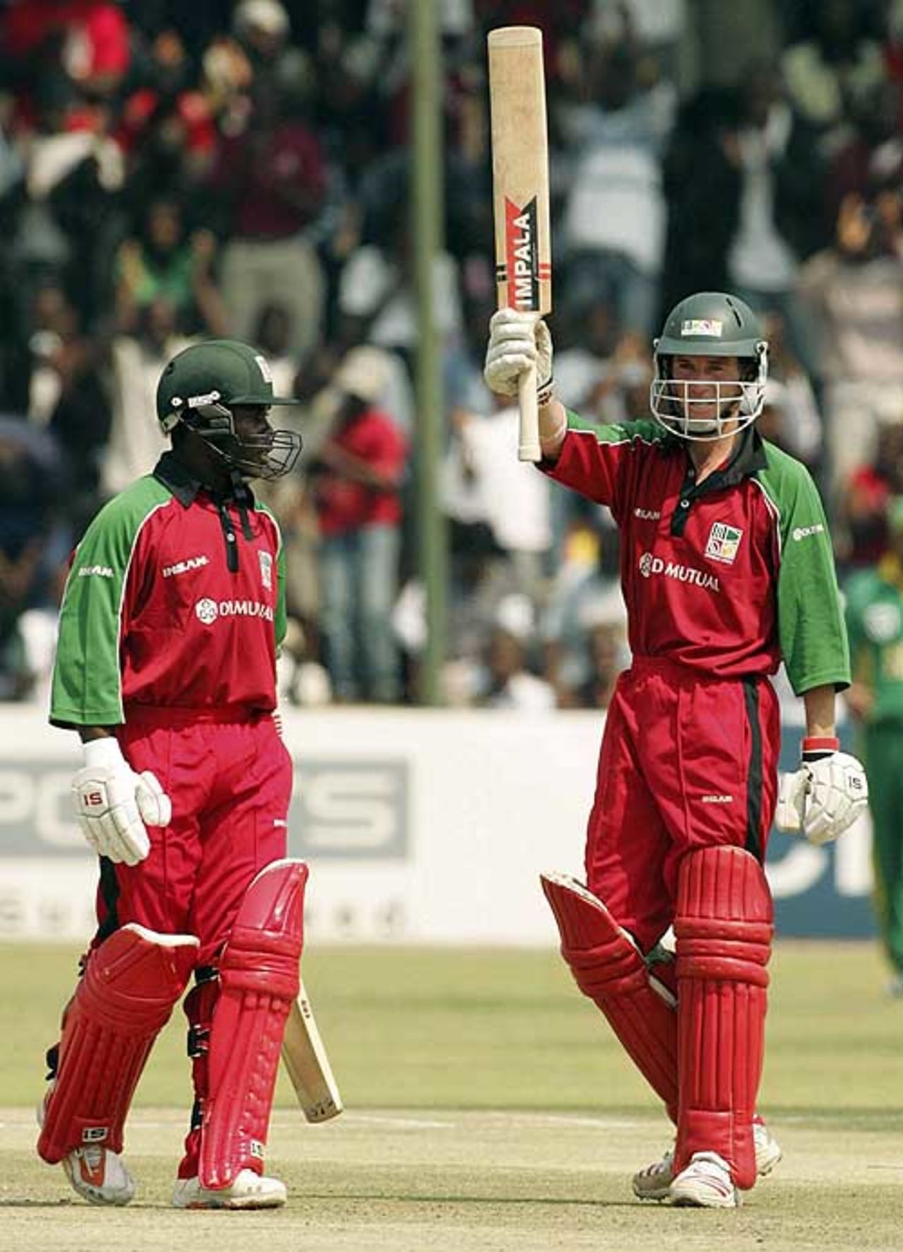 Sean Williams and Stuart Matsikenyeri put on a 84-run partnership for the fifth wicket, Zimbabwe v South Africa, 2nd ODI, Harare, August 25, 2007