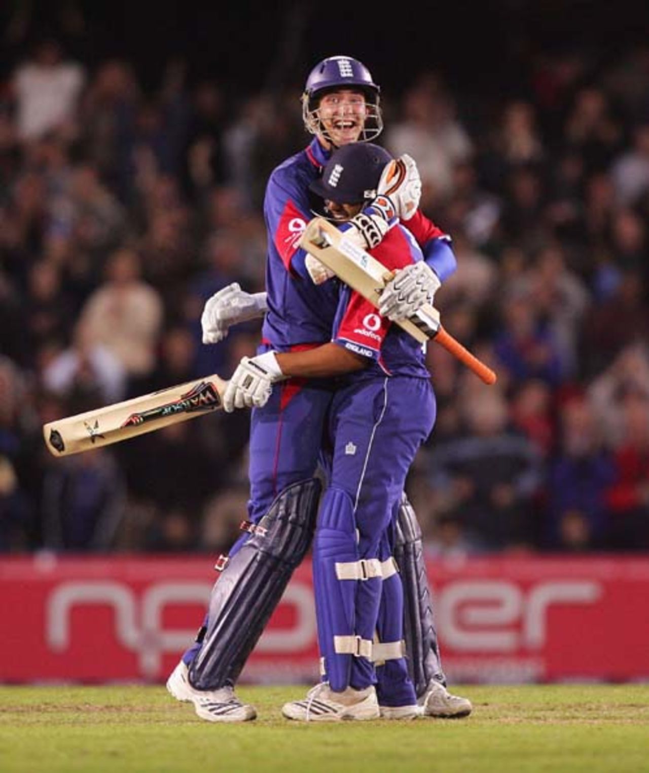 Stuart Broad and Ravi Bopara celebrate England's win, England v India, 4th ODI, Old Trafford, August 30, 2007