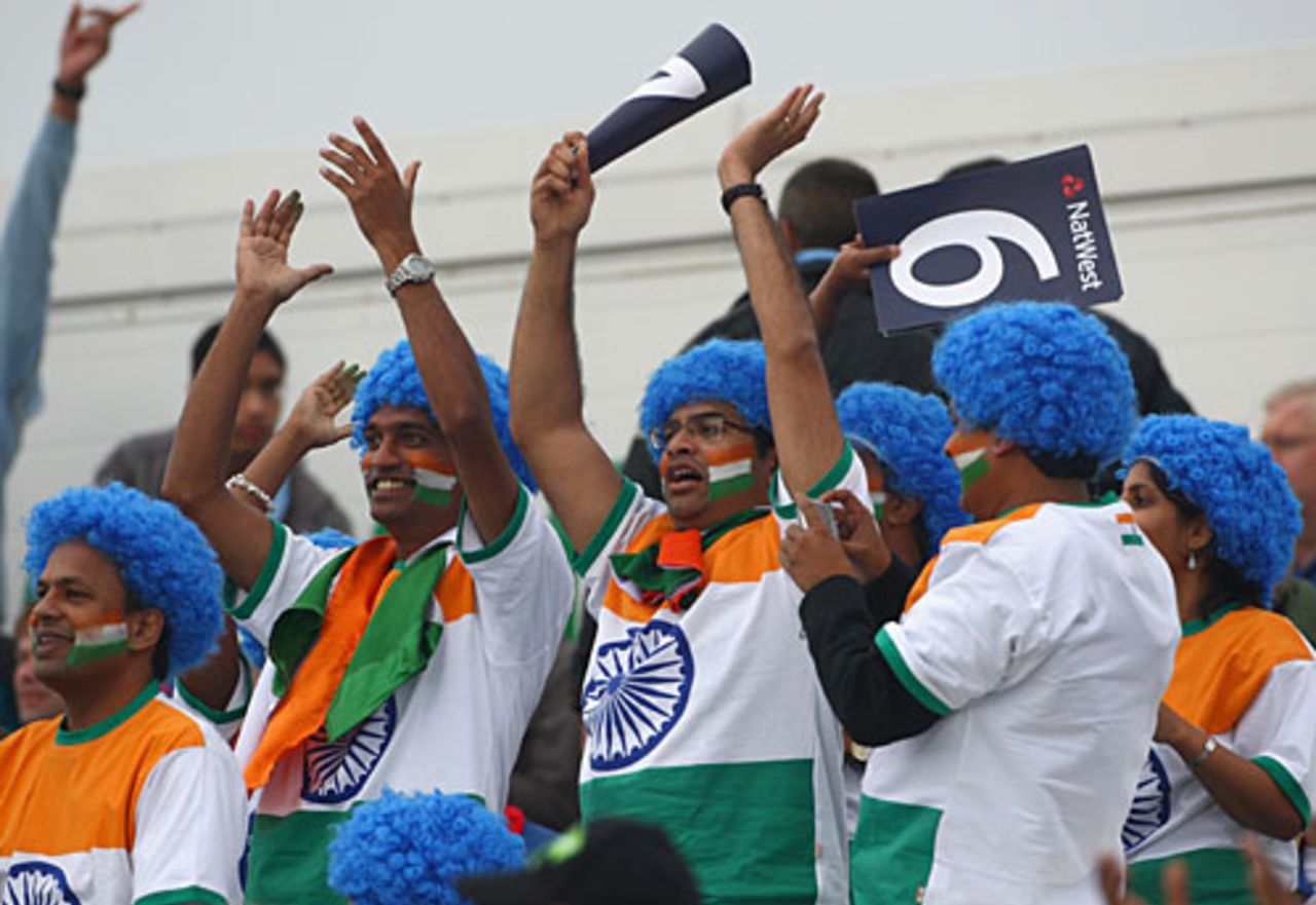 Indian fans cheer the flood of boundaries, England v India, 5th ODI, Headingley, September 2, 2007
