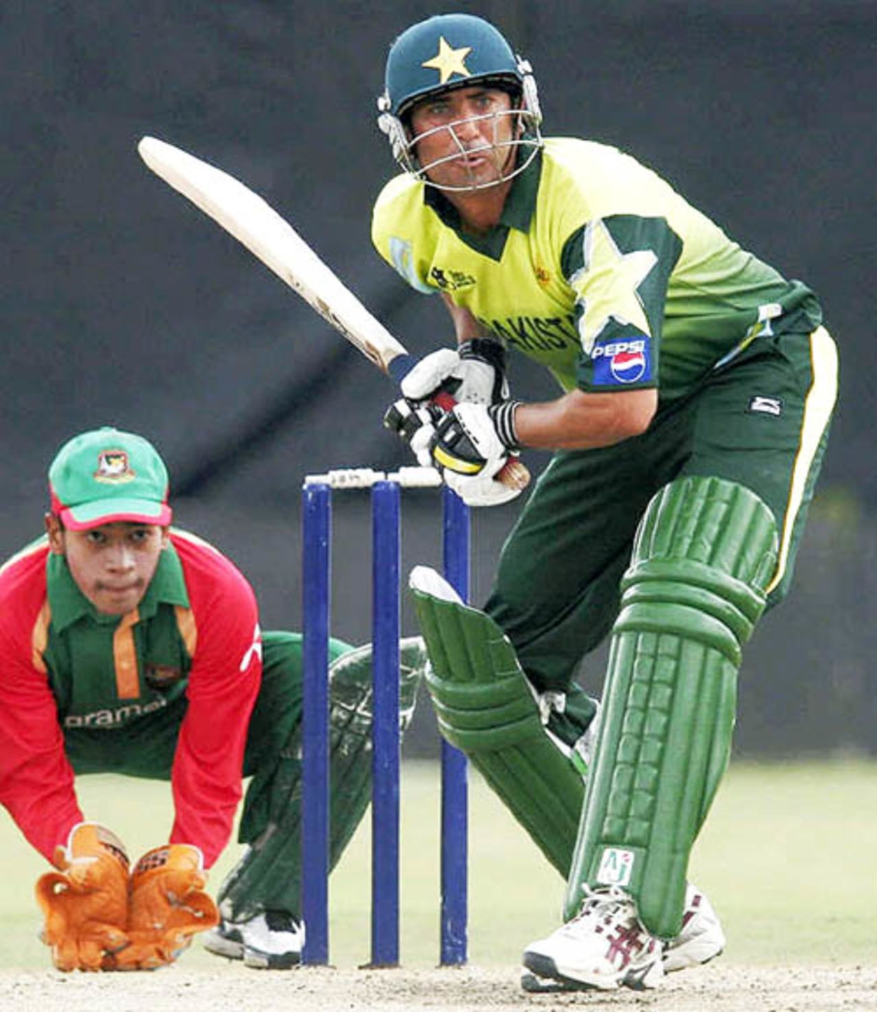 Younis Khan scored 48 off 25 balls, Pakistan v Bangladesh, Twenty20 Quadrangular, Nairobi, September 2, 2007