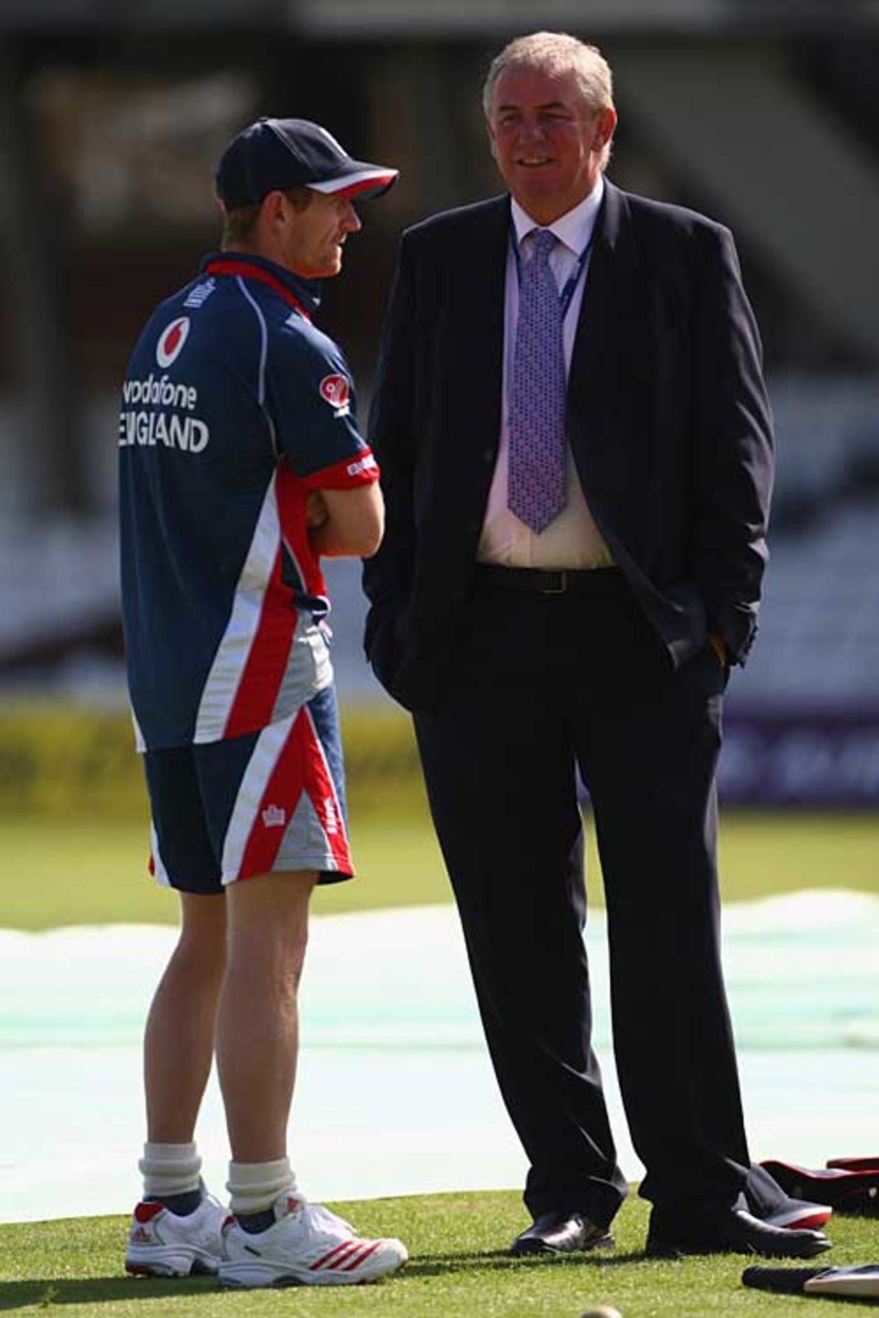 David Graveney chats with Paul Collingwood, The Oval, September 4, 2007